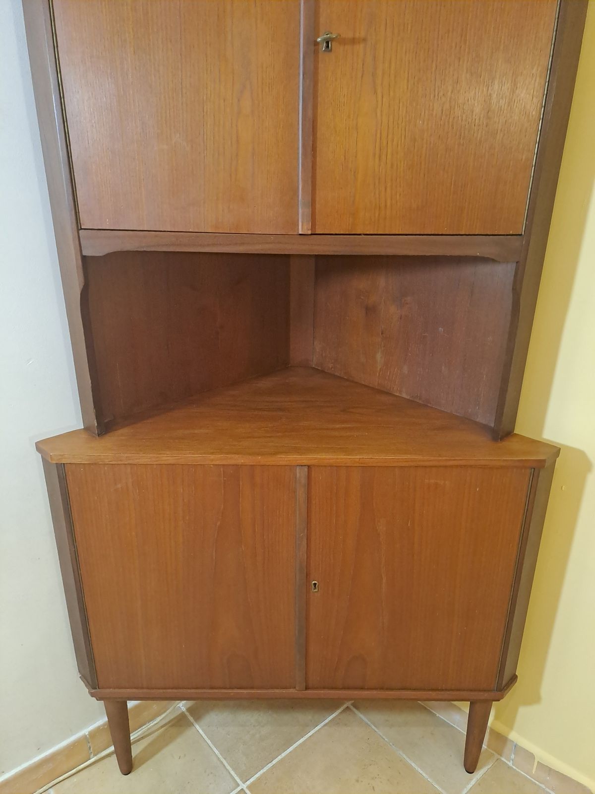 Mobilier Meuble d'angle mid-century en teck, Danemark, années 1960 photo