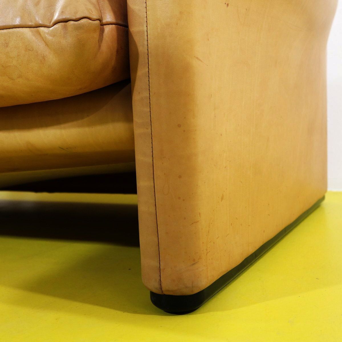 Maralunga zitset door Vico Magistretti voor Cassina, jaren 1970, tan leer – twee banken en een fauteuil photo vinterior