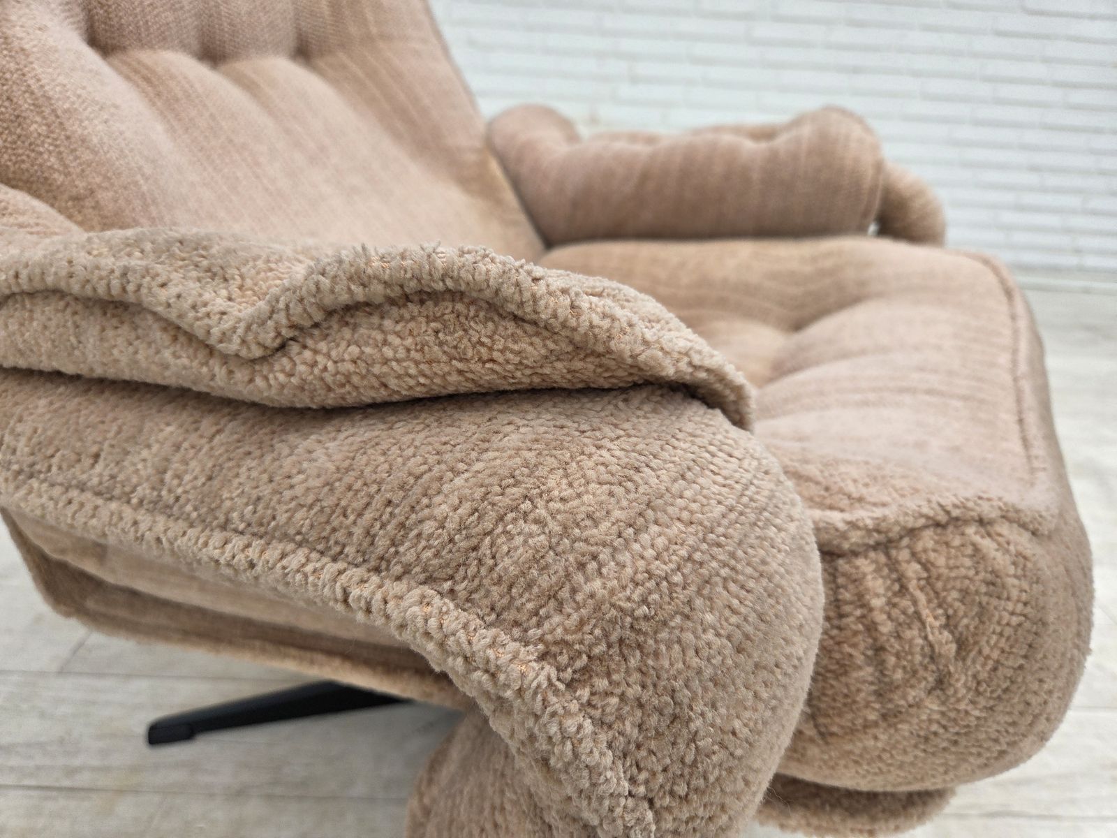 photo furniture 1970s, Danish Swivel Armchair, Beige Furniture Fabric.
