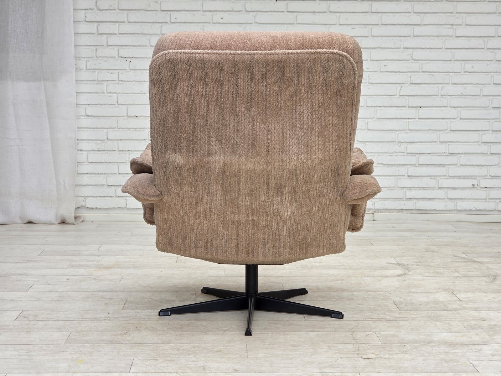 950.0 1970s, Danish Swivel Armchair, Beige Furniture Fabric. photo