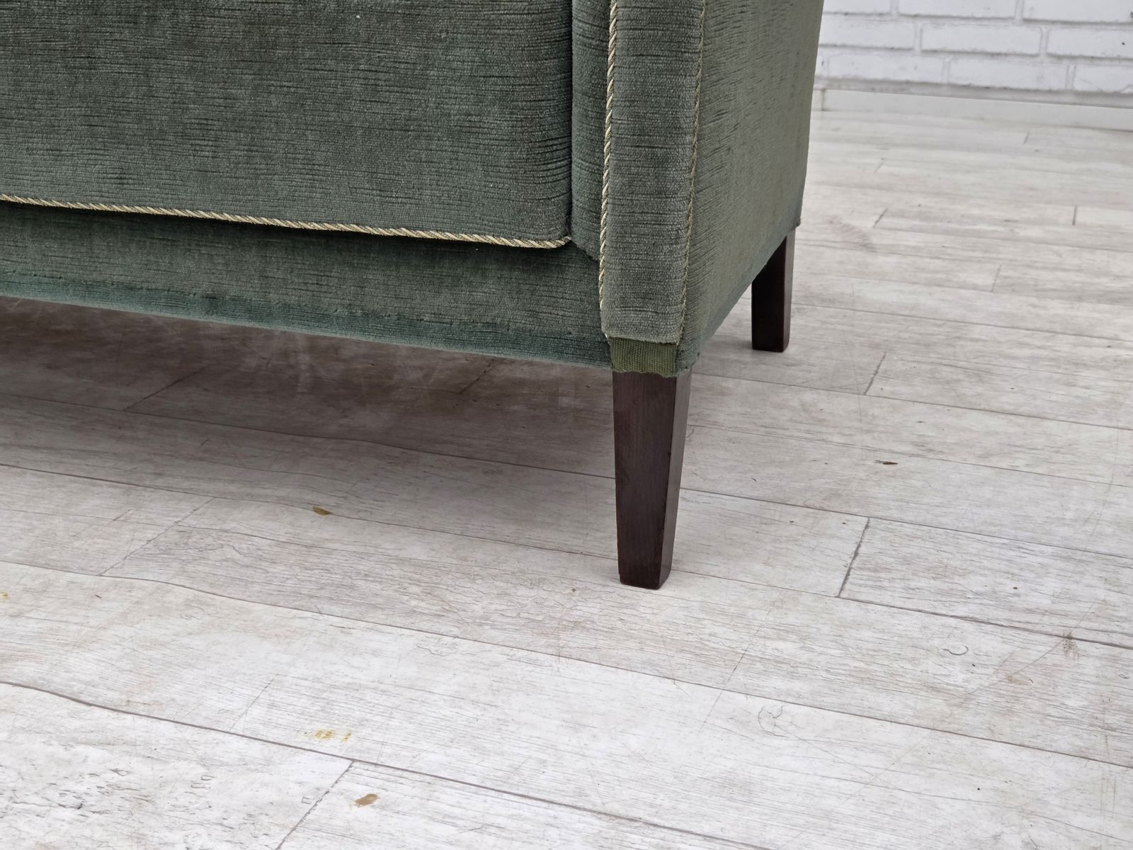 Jaren 1960, 3-zitsbank Deens design, groen meubelvelours. photo Meubels