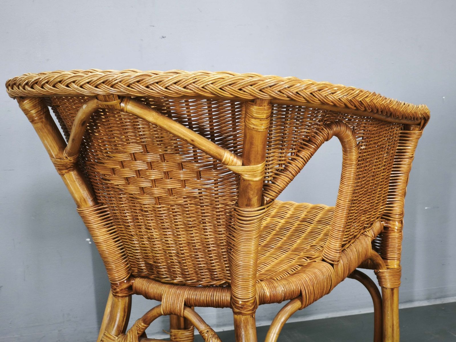 photo vinterior 1950s Italian Rattan And Wicker Lounge Set, Four Armchairs And Table