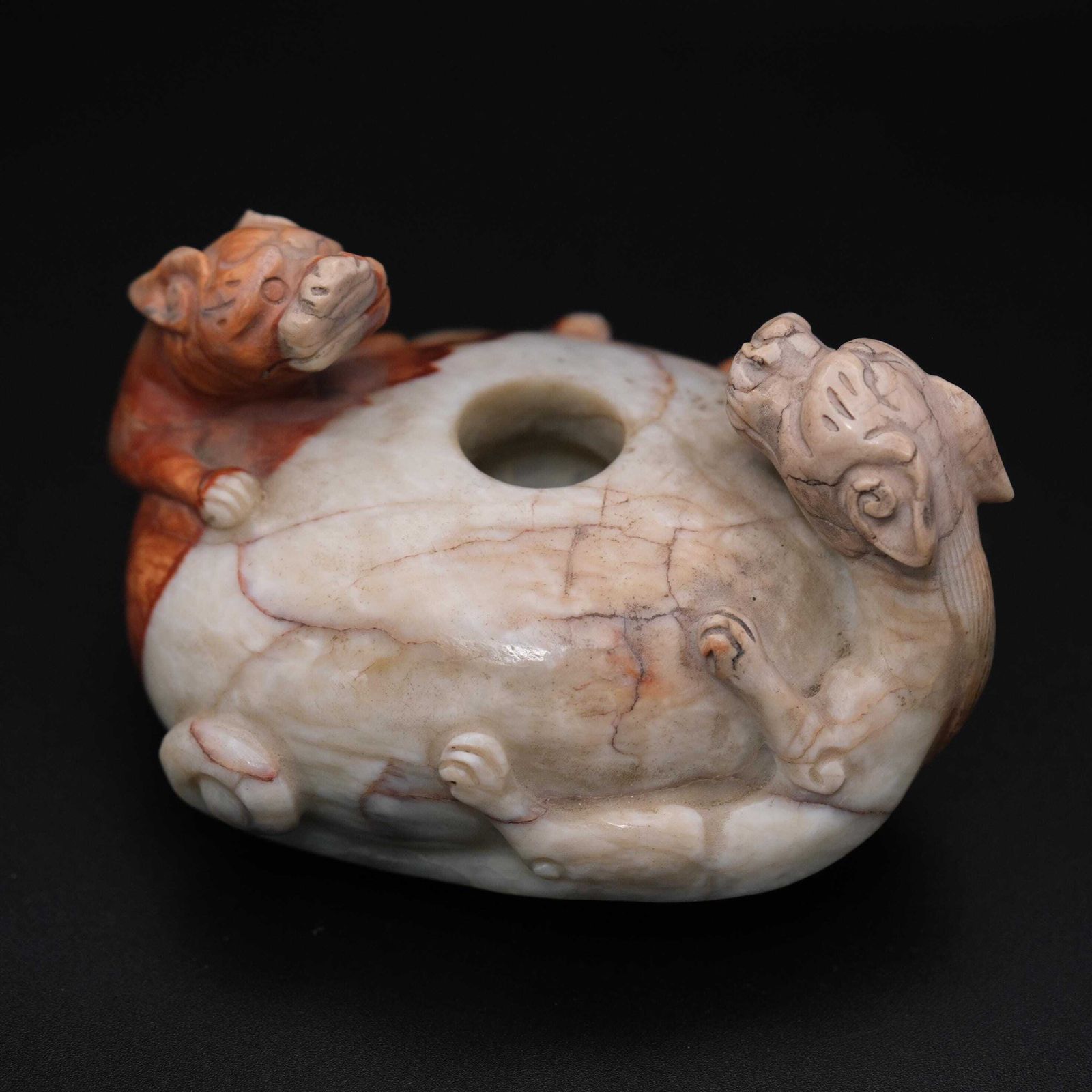 Chinees gesneden hardsteen chilong draak waterdruppelaar / penseelwasser, 20e eeuw, scholar's desk piece photo 240.0