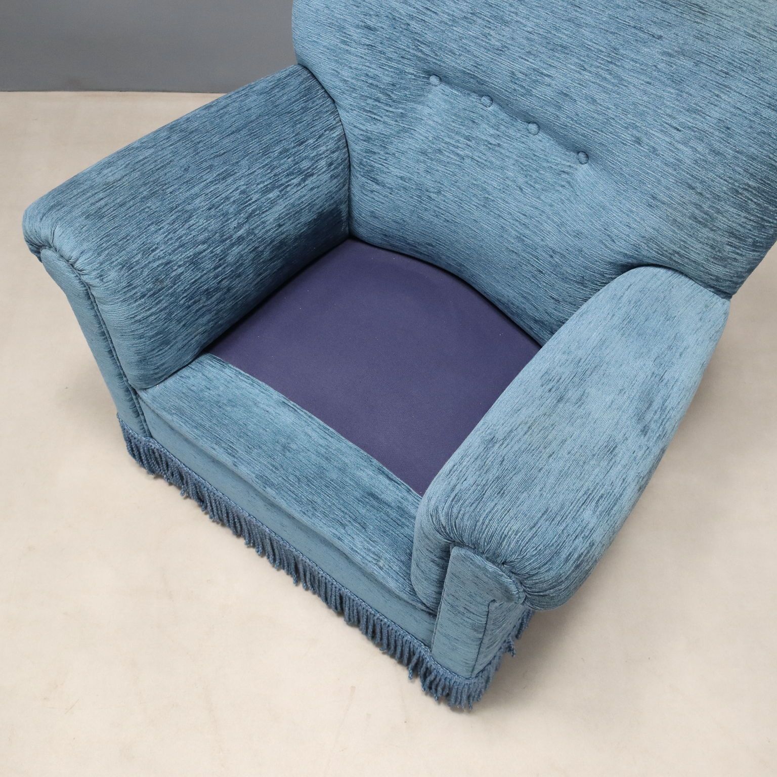 photo furniture Vintage Fauteuils Fluweel Veergevulde Bekleding Design Italië jaren 1950