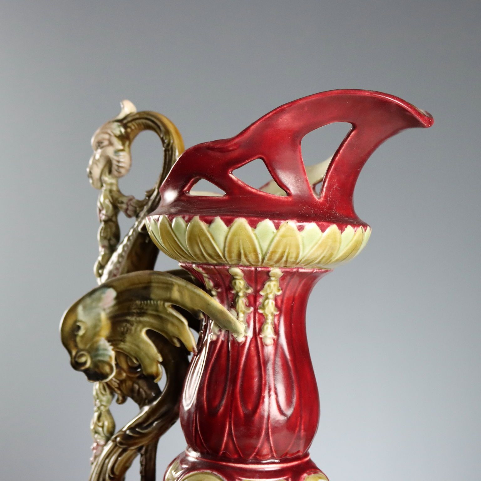 Pichets d'époque Jugendstil en céramique polychrome, XIXe siècle photo buy