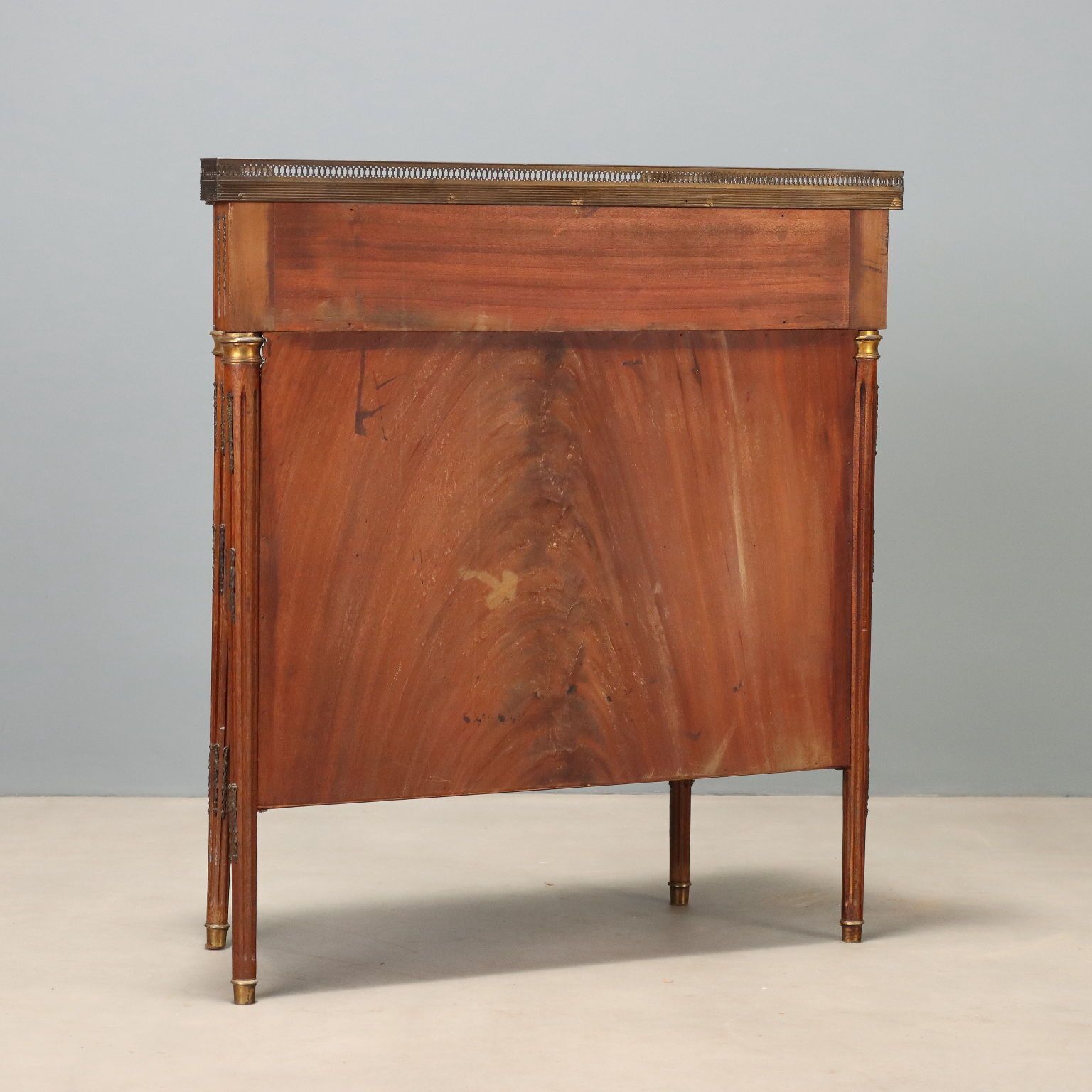 photo furniture Neoklassieke mahonie console