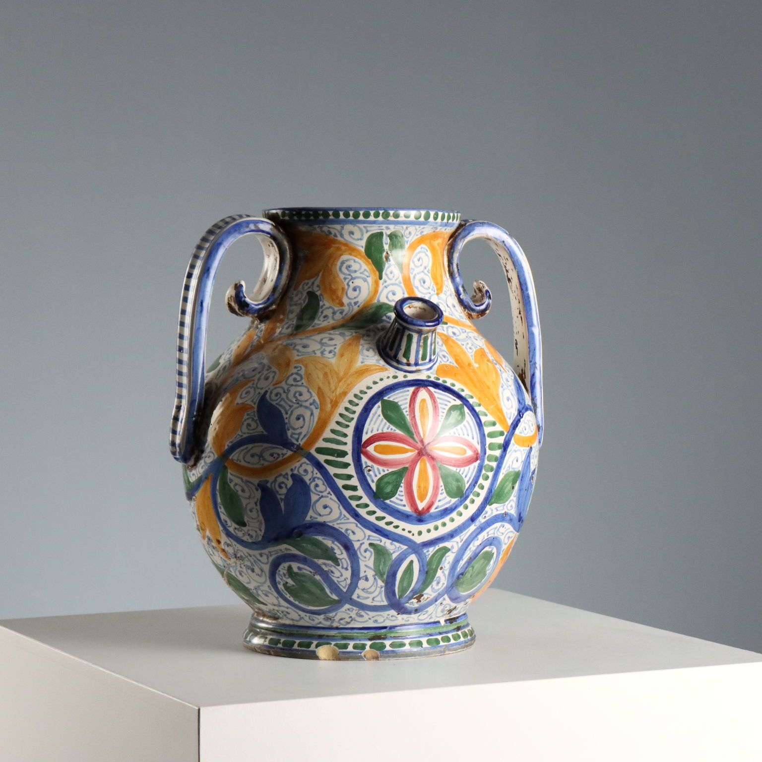 Amphore en majolique peinte à la main, Amphora, Italie, XXe siècle