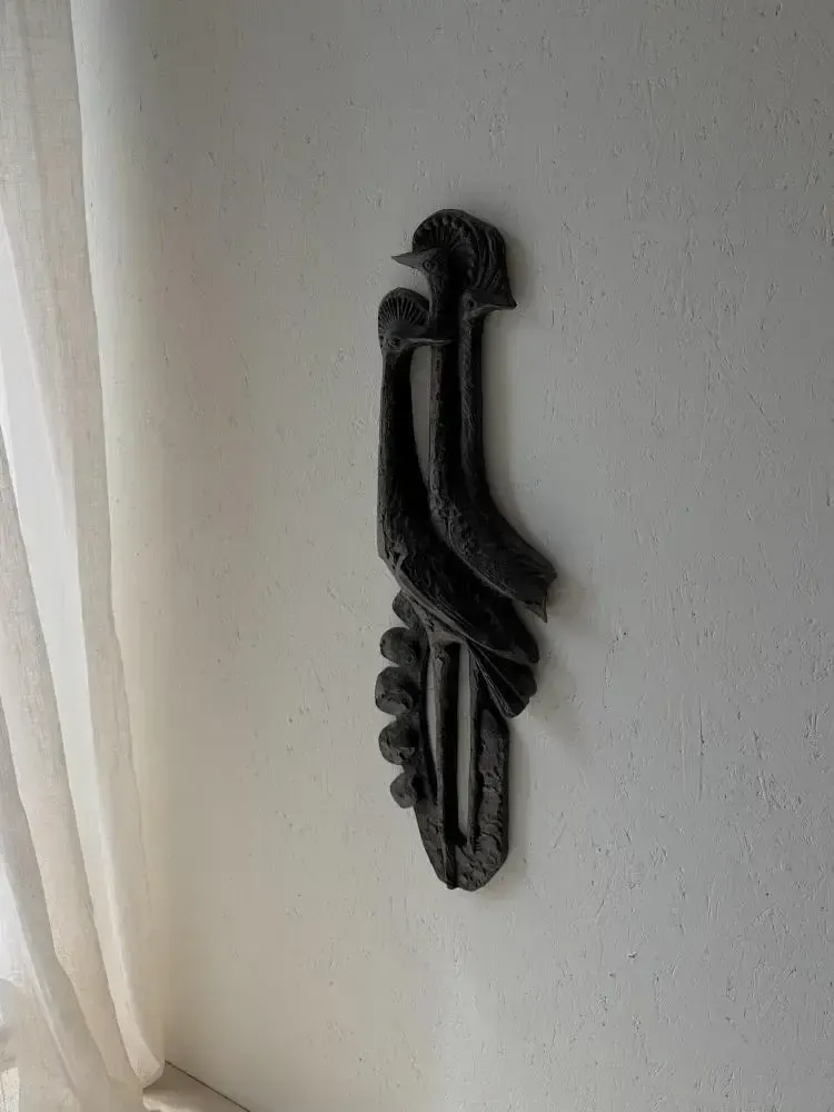 Brutalistische wandsculptuur met vogels – Ars Munda photo buy