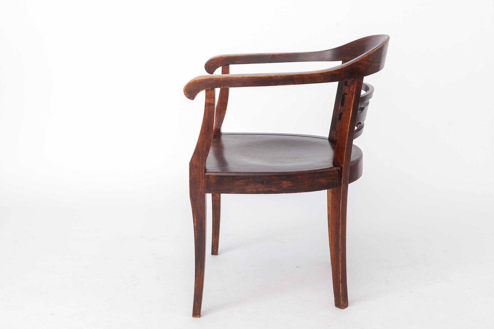 Vintage houten fauteuil ca. jaren 1930 | Massief beuken | Duits art deco | Volledig gerestaureerd photo vinterior
