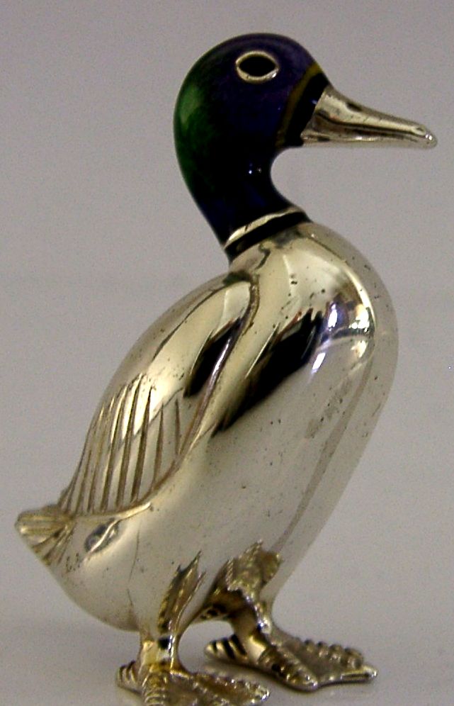 Zilveren Emaille Eend Figuur in Sterling Zilver 2001 Saturno photo furniture