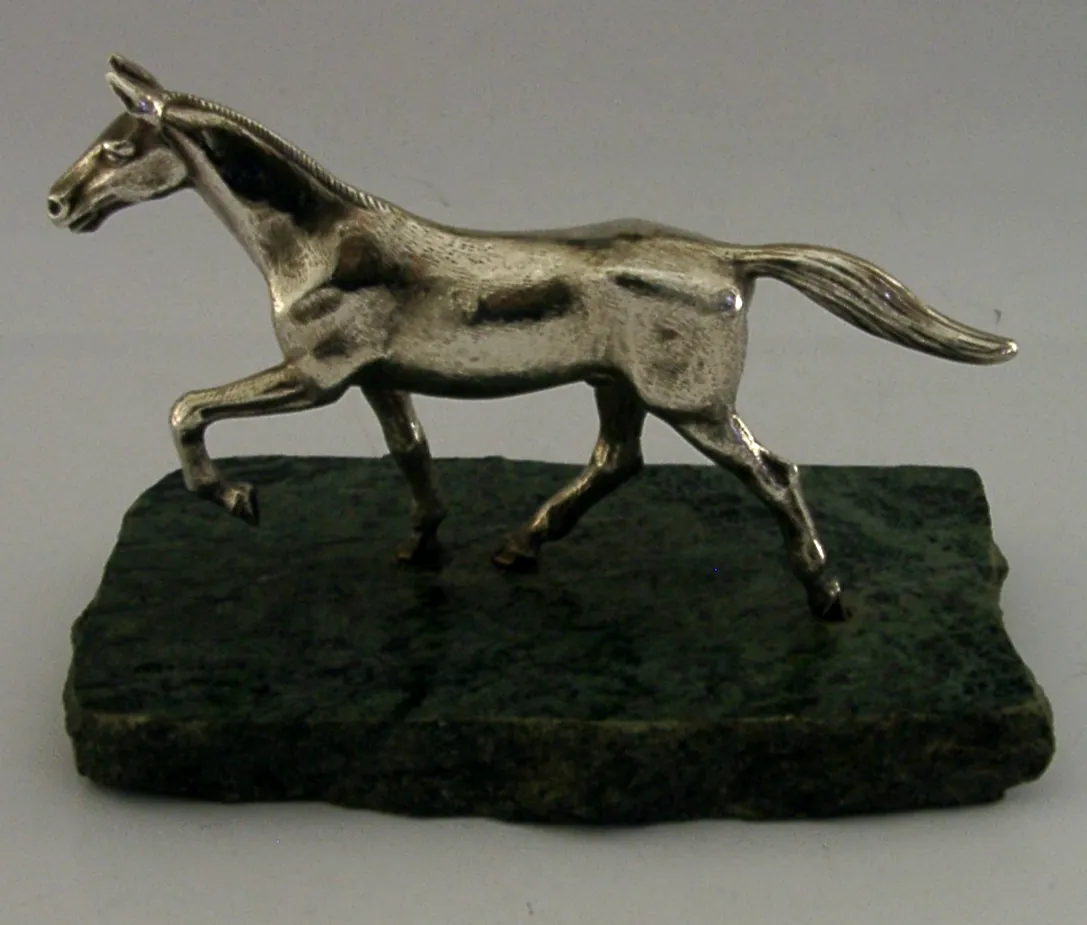Kwaliteit sterling zilveren paard bureau schoorsteenmantel figuur standbeeld rijden 1978 jacht 934g photo buy