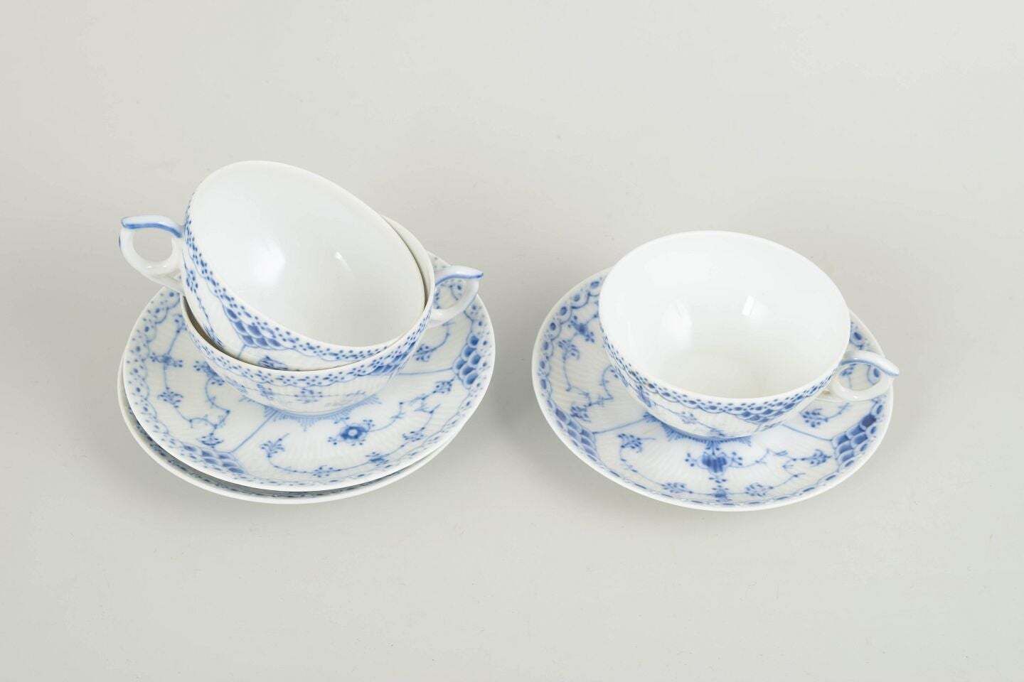 Royal Copenhagen. Set Of 3 Teacups With Saucers. Blue Fluted Half Lace Pattern. photo furniture