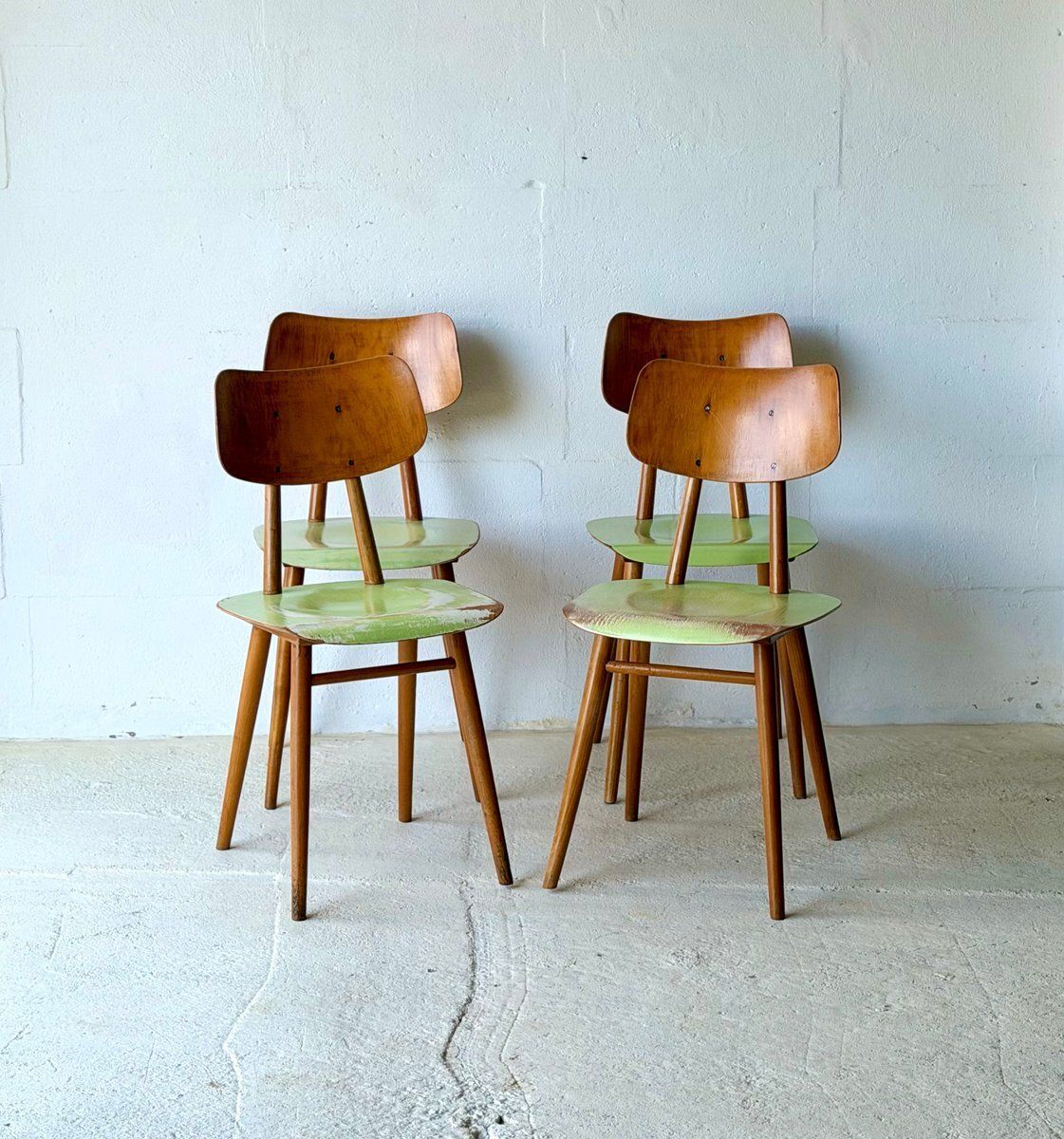 720.0 Bistrostoelen van Ton, 1960, set van 4 photo