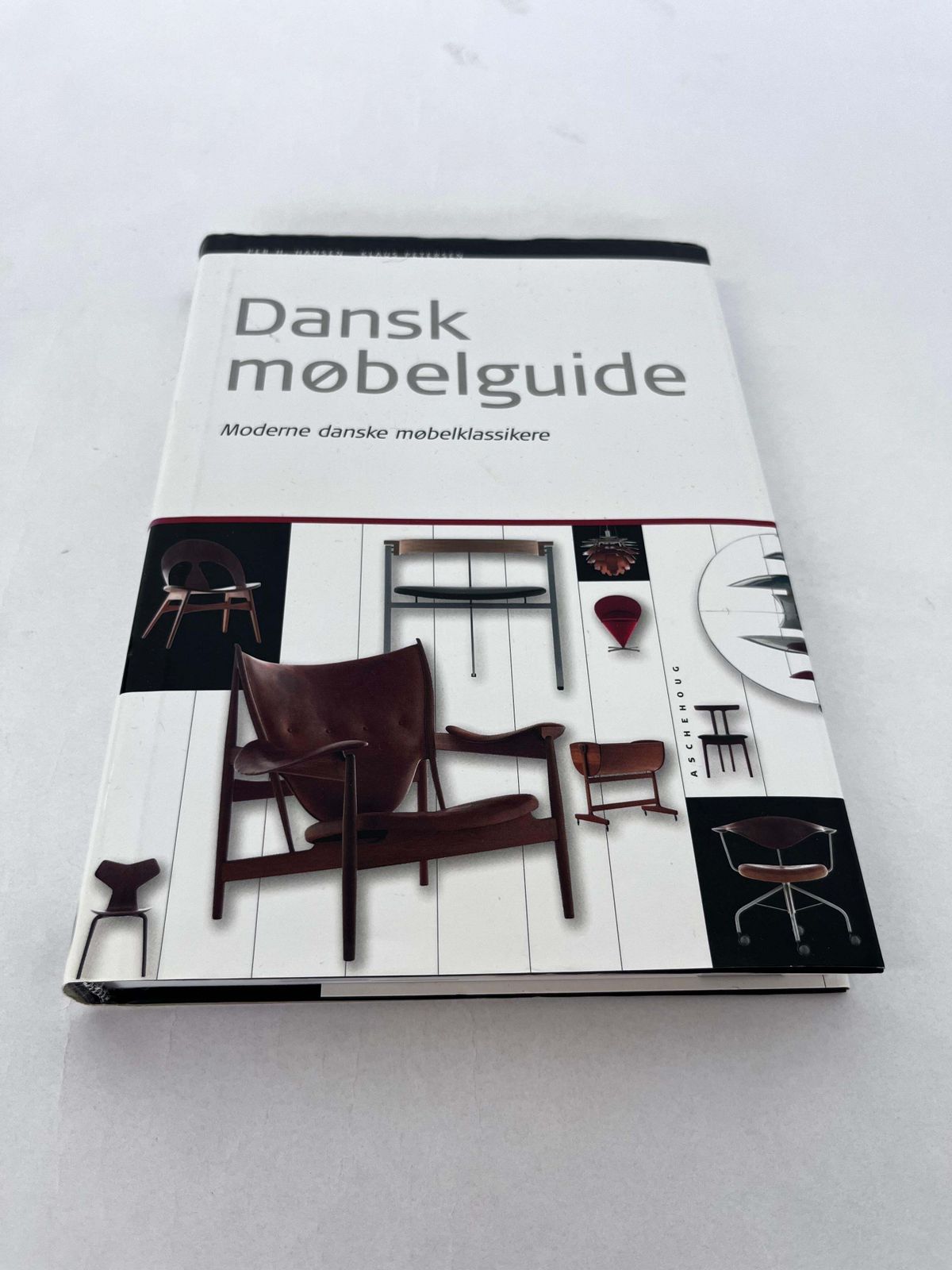 Dansk Møbelguide. Moderne Danske Møbelklassikere   H. Hansen.   Klaus Petersen photo furniture