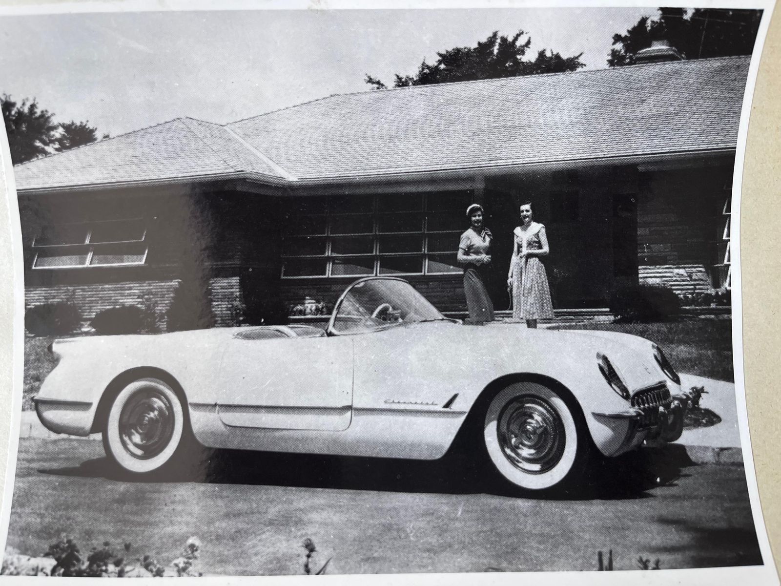 Originele foto van een Chevrolet Corvette, ca. jaren 1950 photo for sale
