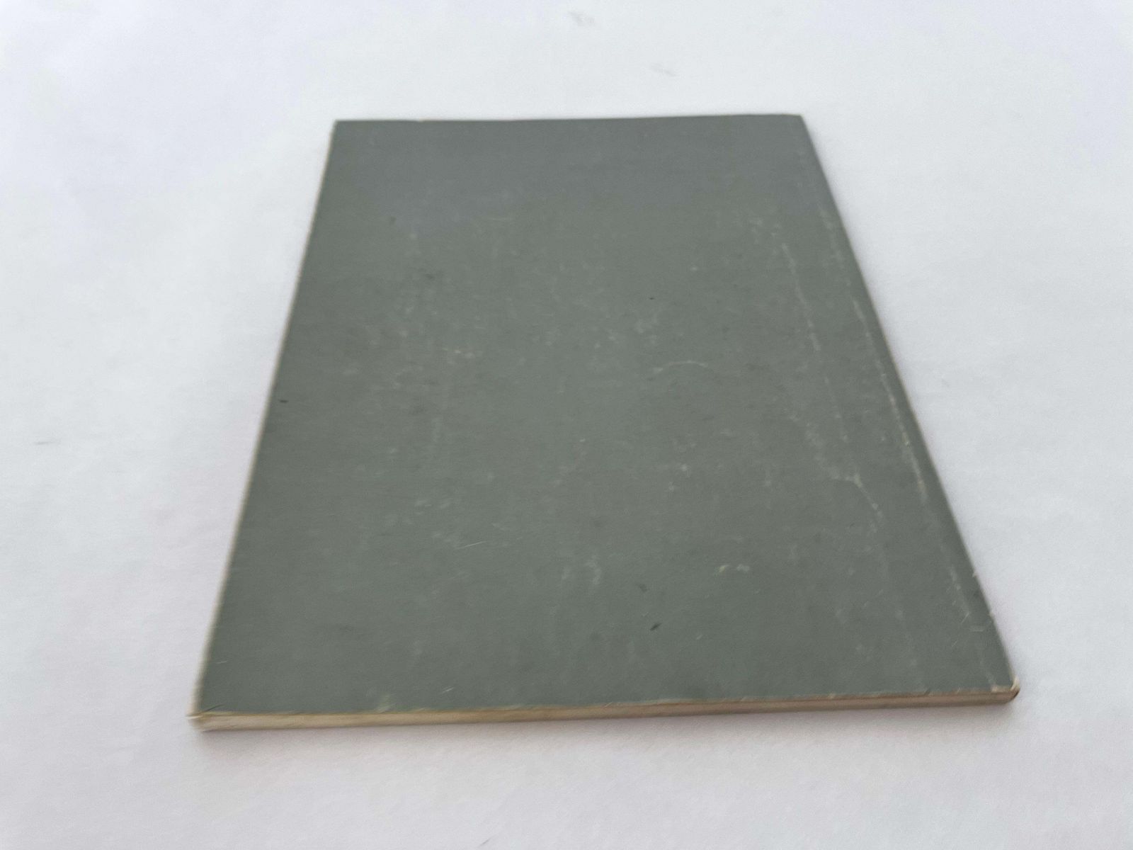 Catalogue Thonet 688: Stühle, Polstermöbel Und Tische Aus Holz Und Stahl photo vinterior