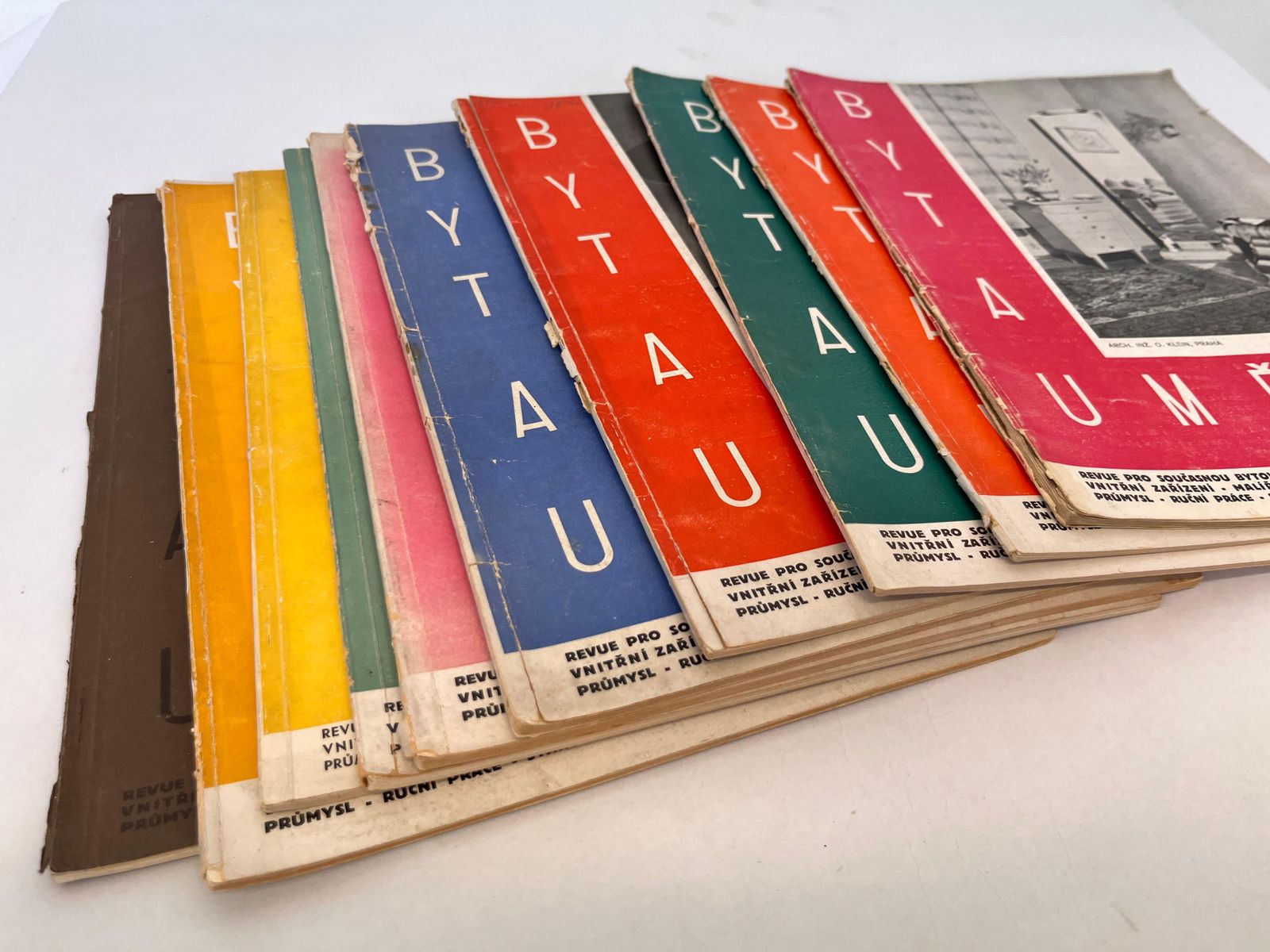 Uiterst zeldzame set tijdschriften Byt A Umeni 1930s / Avantgarde photo vinterior
