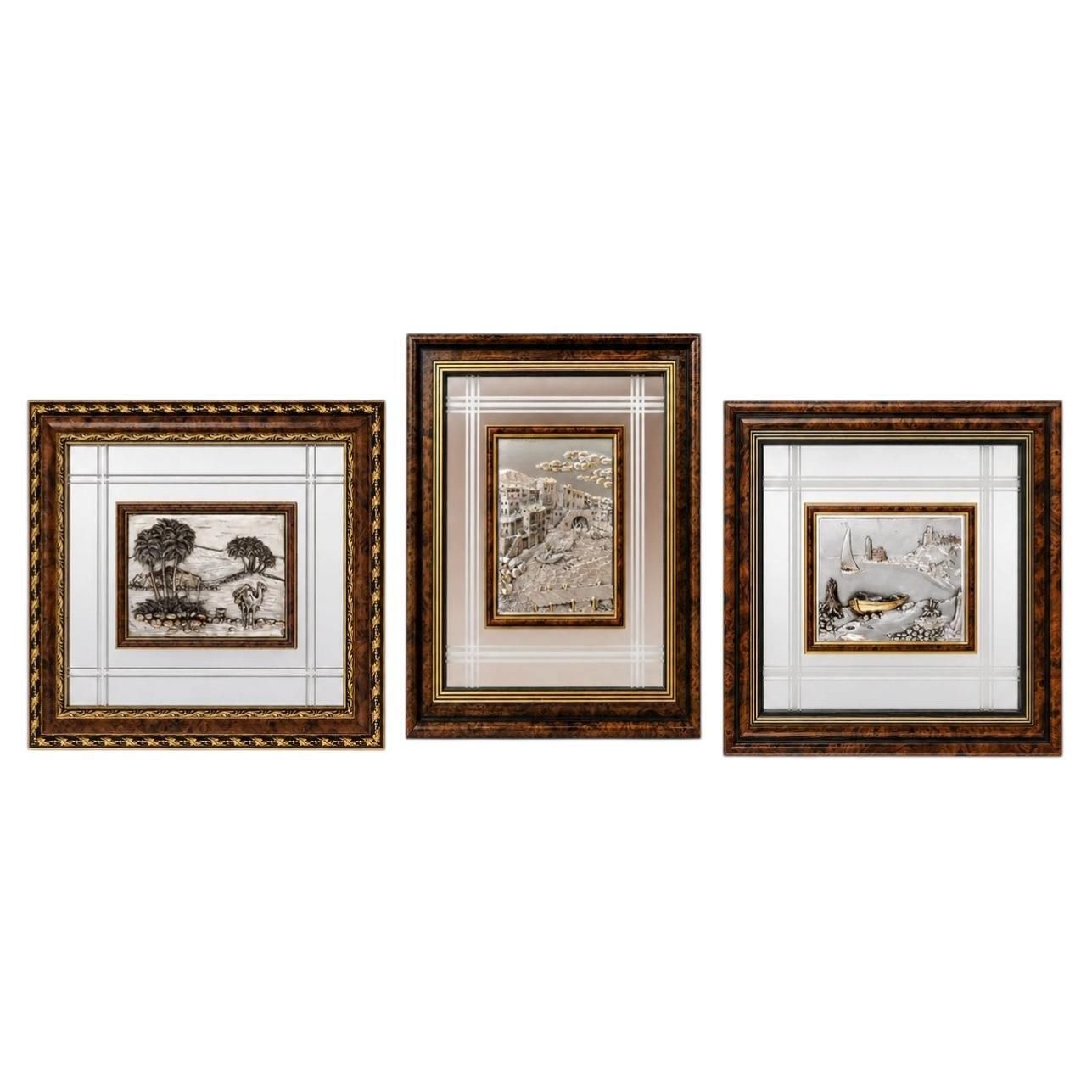 Ensemble de trois bas-reliefs italiens en métal argenté 925 avec cadres miroirs, par Guerrini