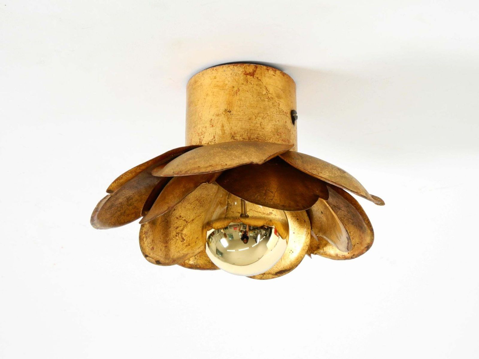 Beautiful, Large Gilded Wall Lamp, "Water Lily" Italy, 1960s photo 424.0