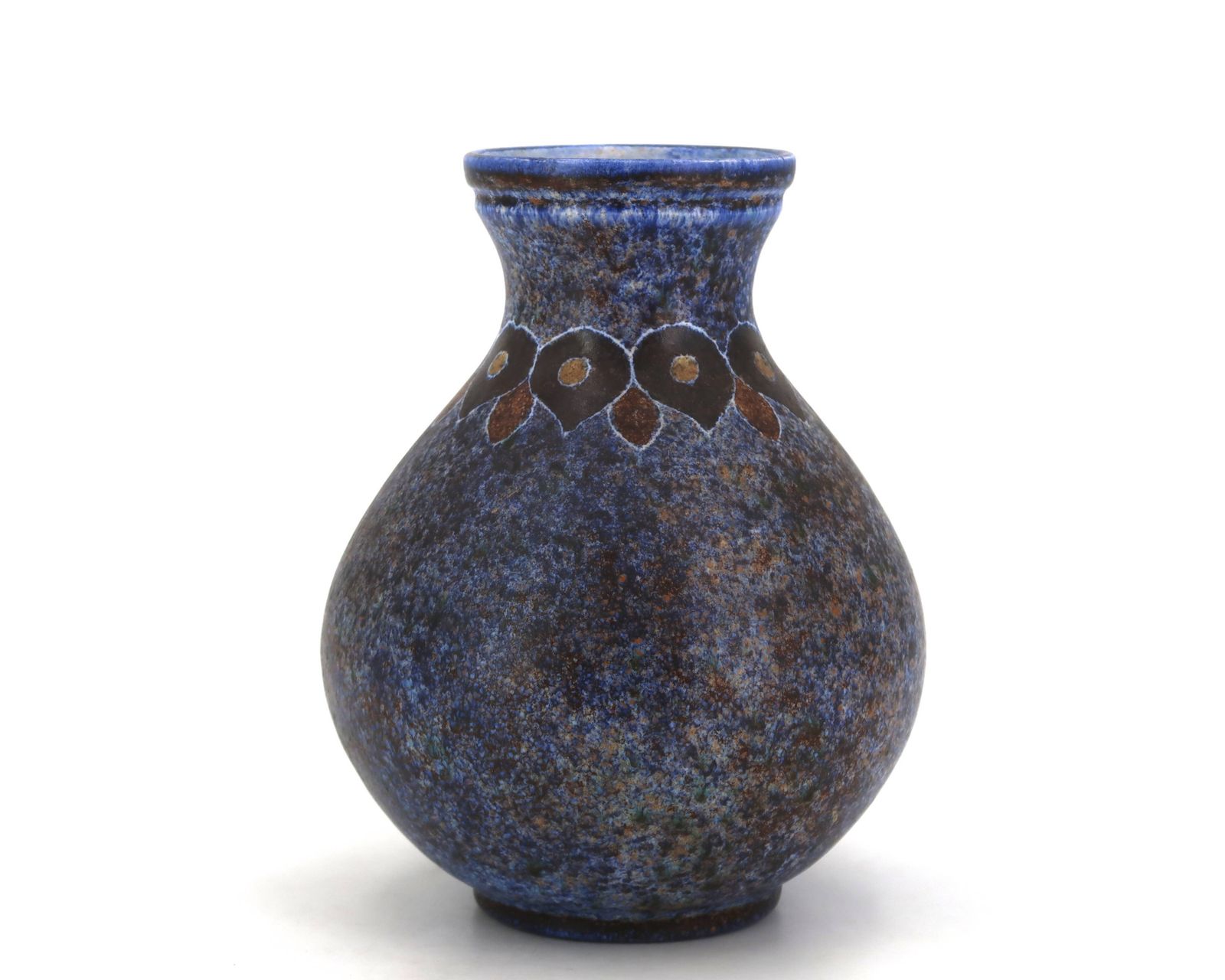 Vase en céramique bleu moucheté, par Bernard Buffat, années 1970.
