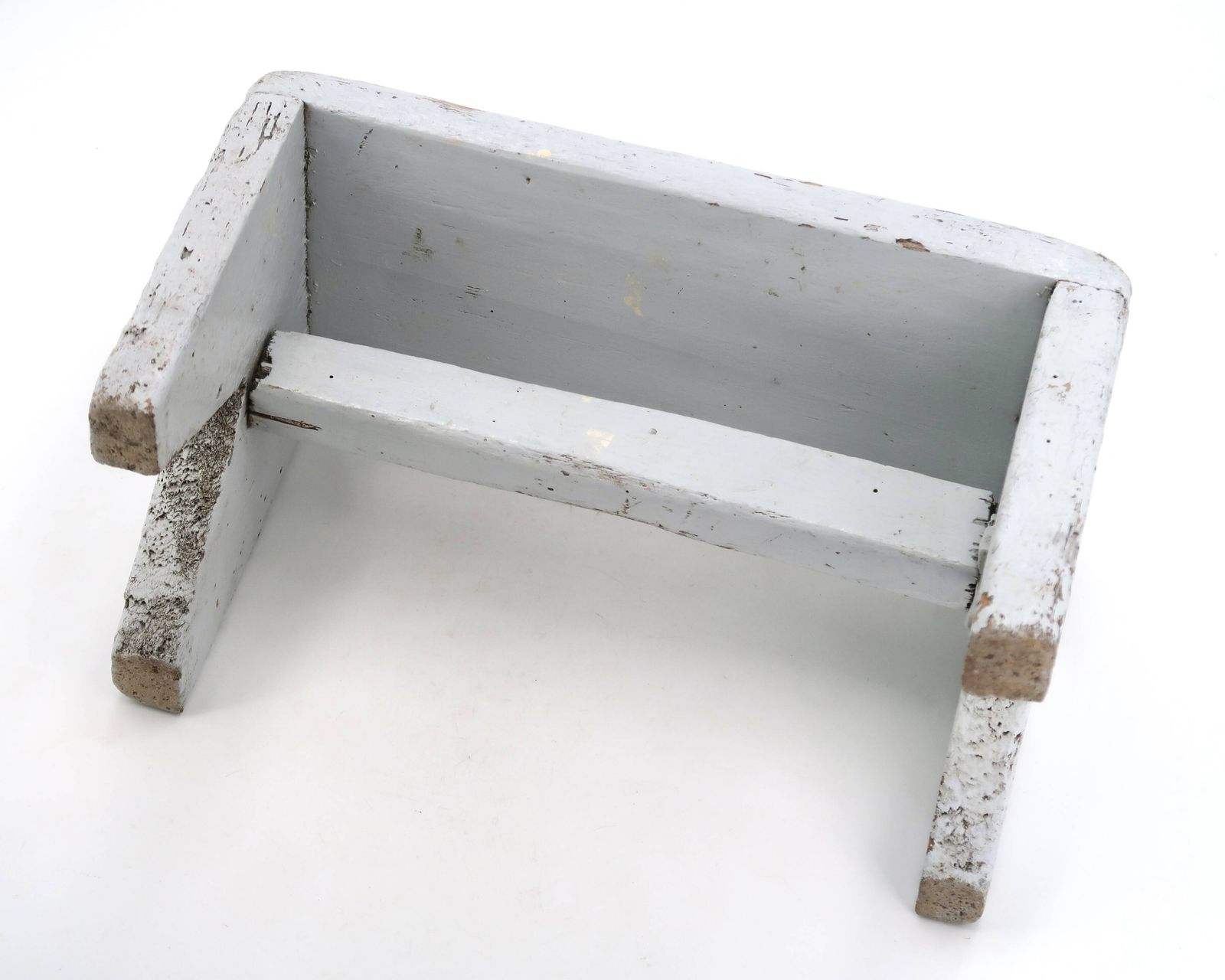 Petit banc gris ou marchepied en bois, années 1950. photo buy