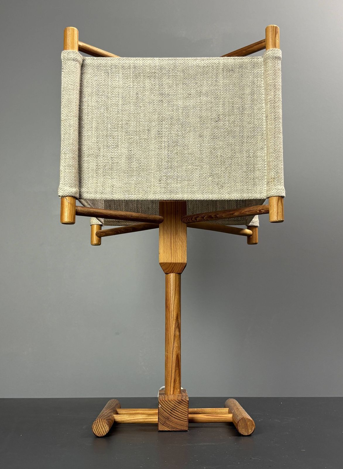 Lampe de table scandinave mid-century en pin, abat-jour carré en tissu, années 1970 photo buy