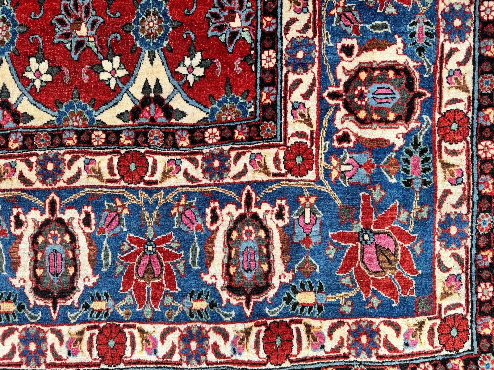 Antiek Veramin tapijt 2,19 m x 1,44 m photo buy