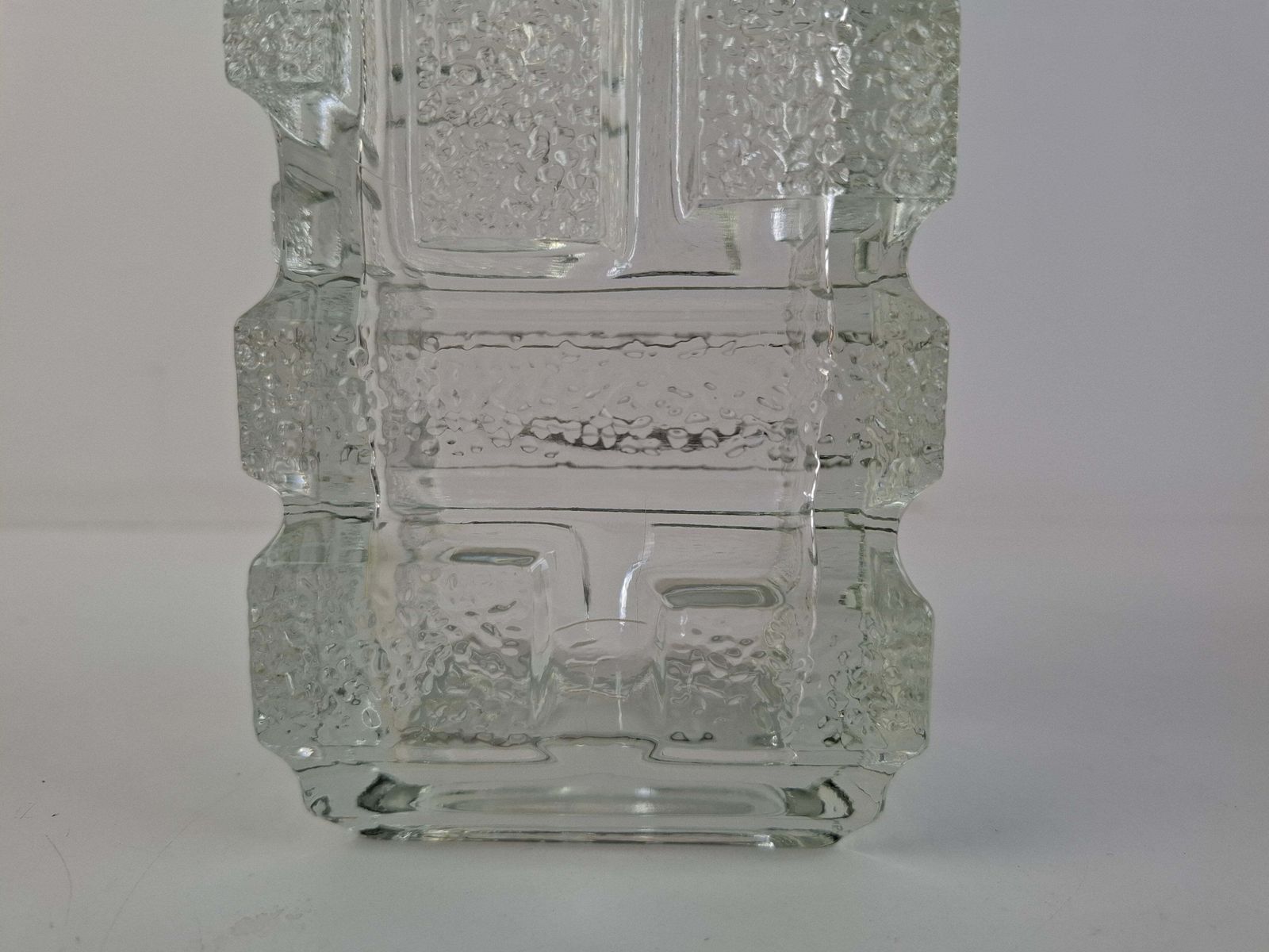 photo vintage Vase en verre « Brickwork » Rudolfova Huť, par Jiří Zejmon, 1969, Tchécoslovaquie