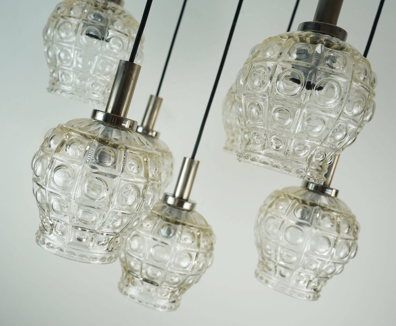 photo for sale Cascade hanglamp, 7 kappen, bubbeltjesglas en chroom, jaren 1960/70