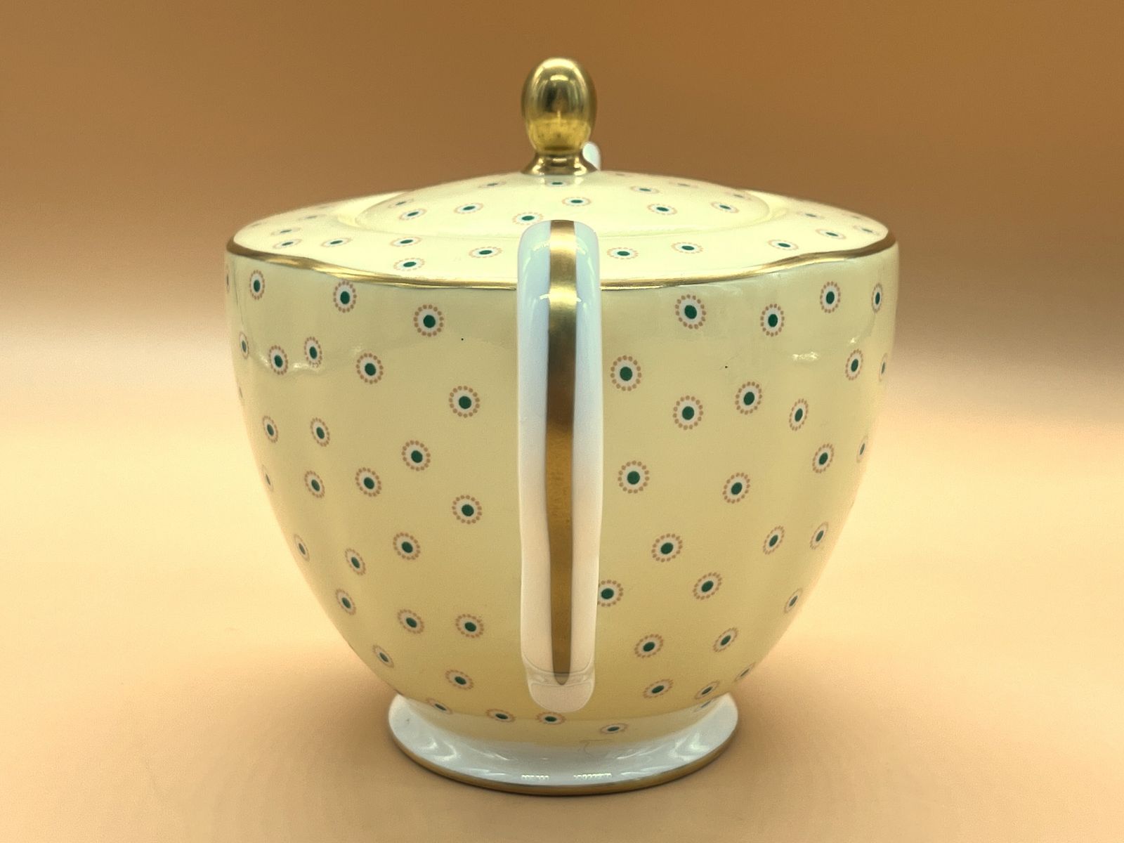 Wedgwood China Harlequin Collection Polka Dot 0.75 Pint Capacity Teapot. photo Home Decor
