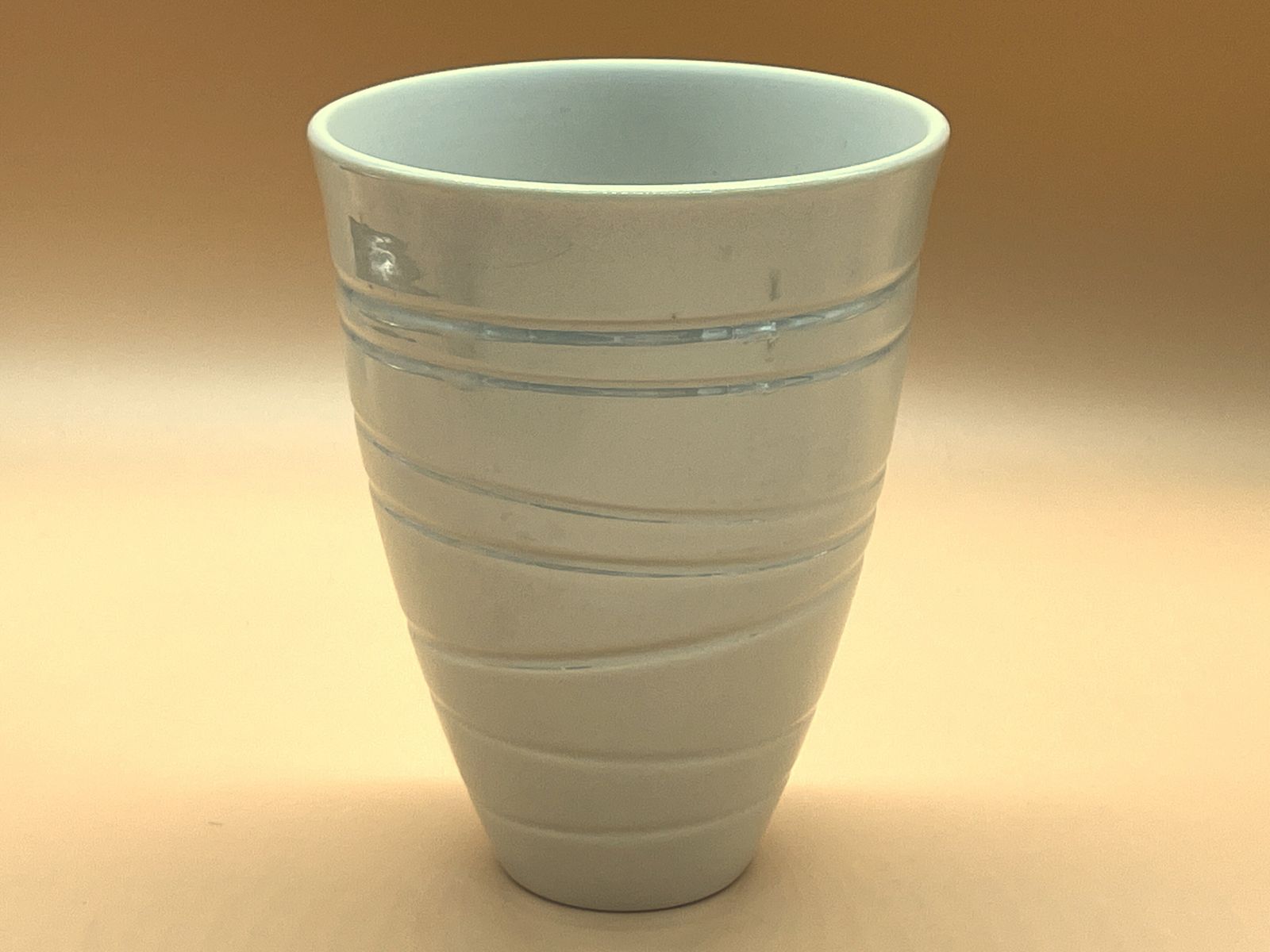 Paar Wedgwood Jasper Conran Pottery Lusterware Circles vazen. photo for sale