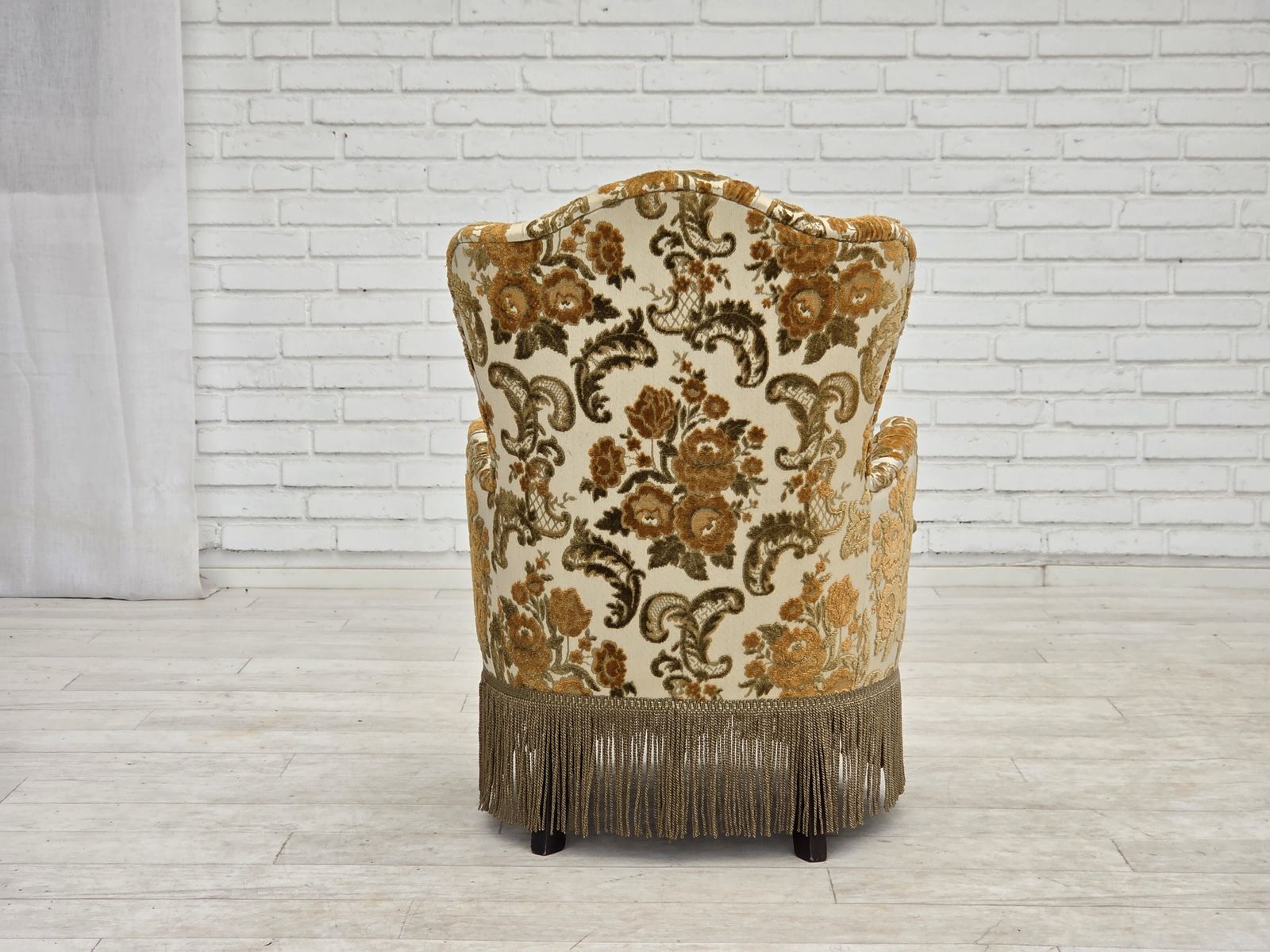 photo vintage 1970s, Pair Of 2 Small Danish Armchairs, Brown/Beige Furniture Fabric.
