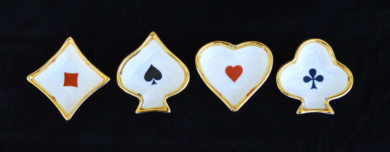 Coupelles et cendriers en porcelaine de Limoges, motifs cartes à jouer, vers 1960, lot de 4 photo vinterior