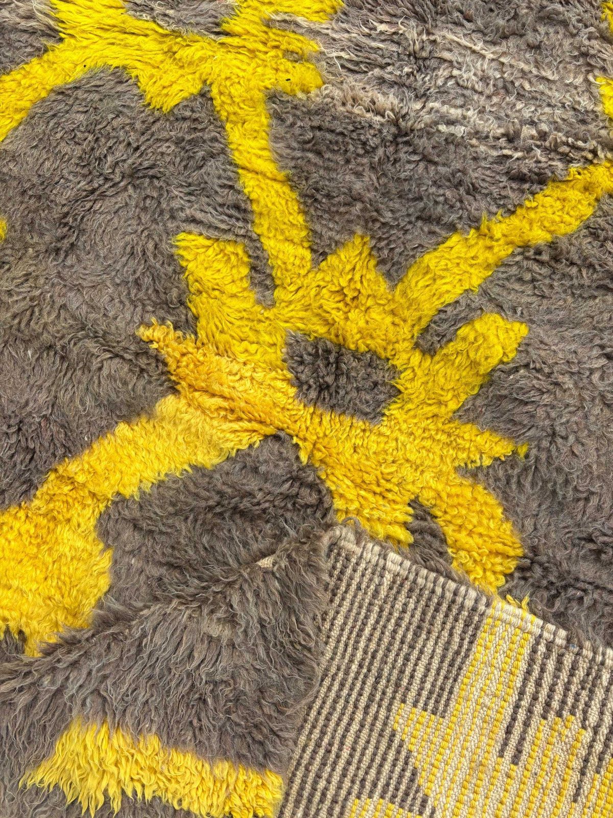 Tapis marocain Mrirt moderne 200x300 cm, tapis en laine géométrique jaune, tapis berbère fait main, tapis à poils longs de luxe, décor abstrait contemporain photo 1164.0