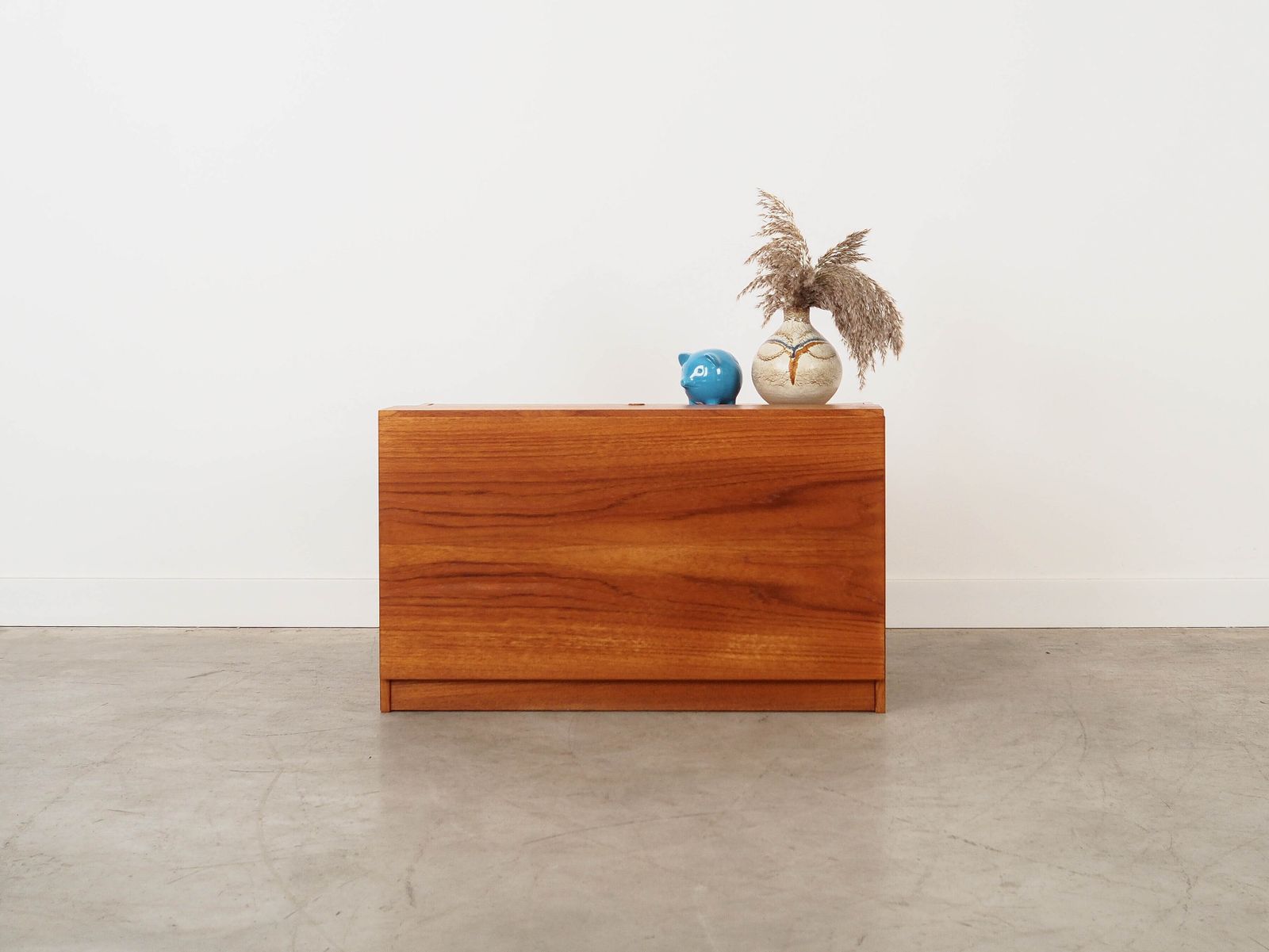 Meuble pour tourne-disque, design danois, années 1970, fabriqué au Danemark photo furniture