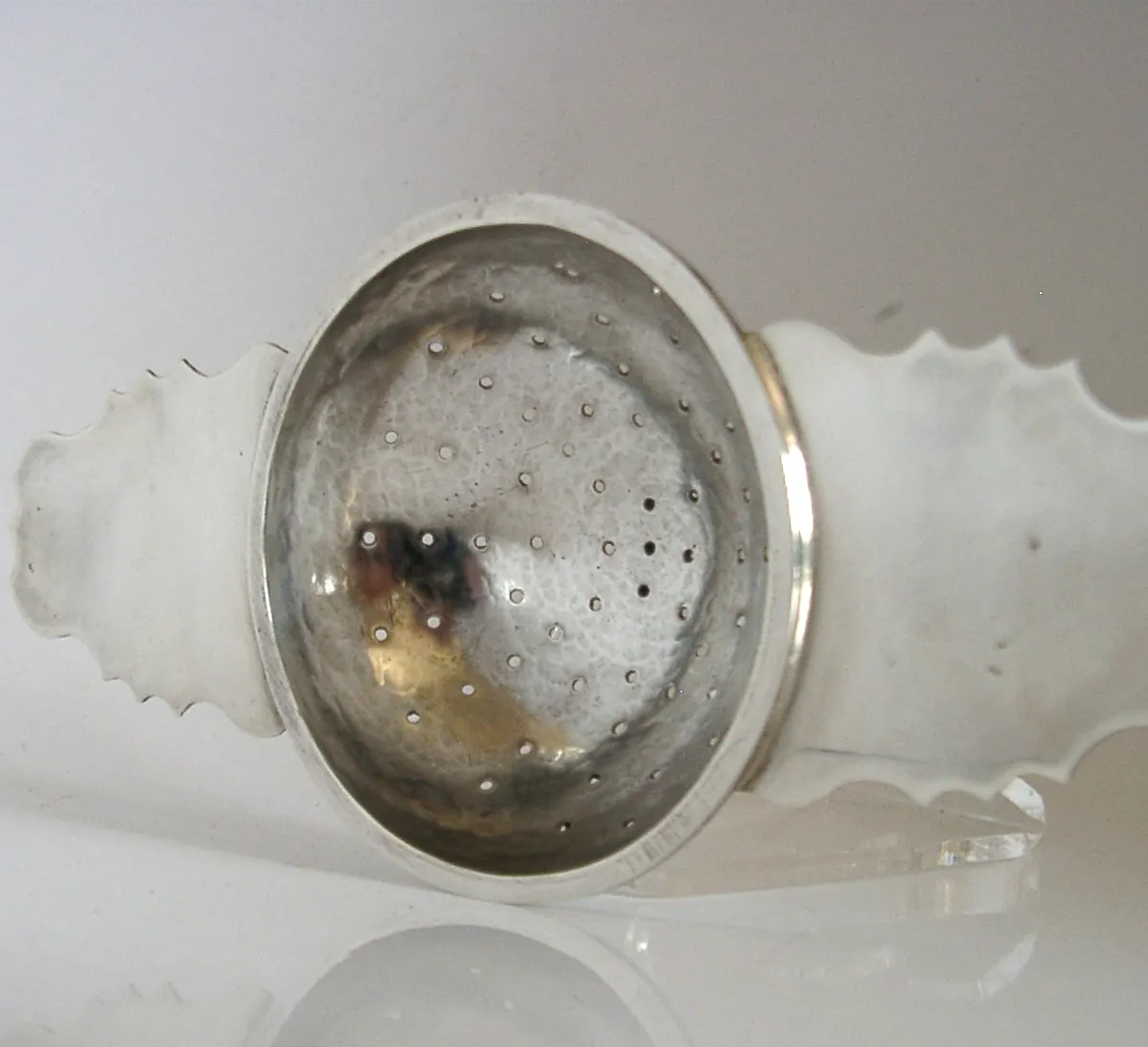Grote Gehamerде Sterling Zilveren Citroenpers Punch Theezeef 6,5 inch 70g 1974 photo Woonaccessoires