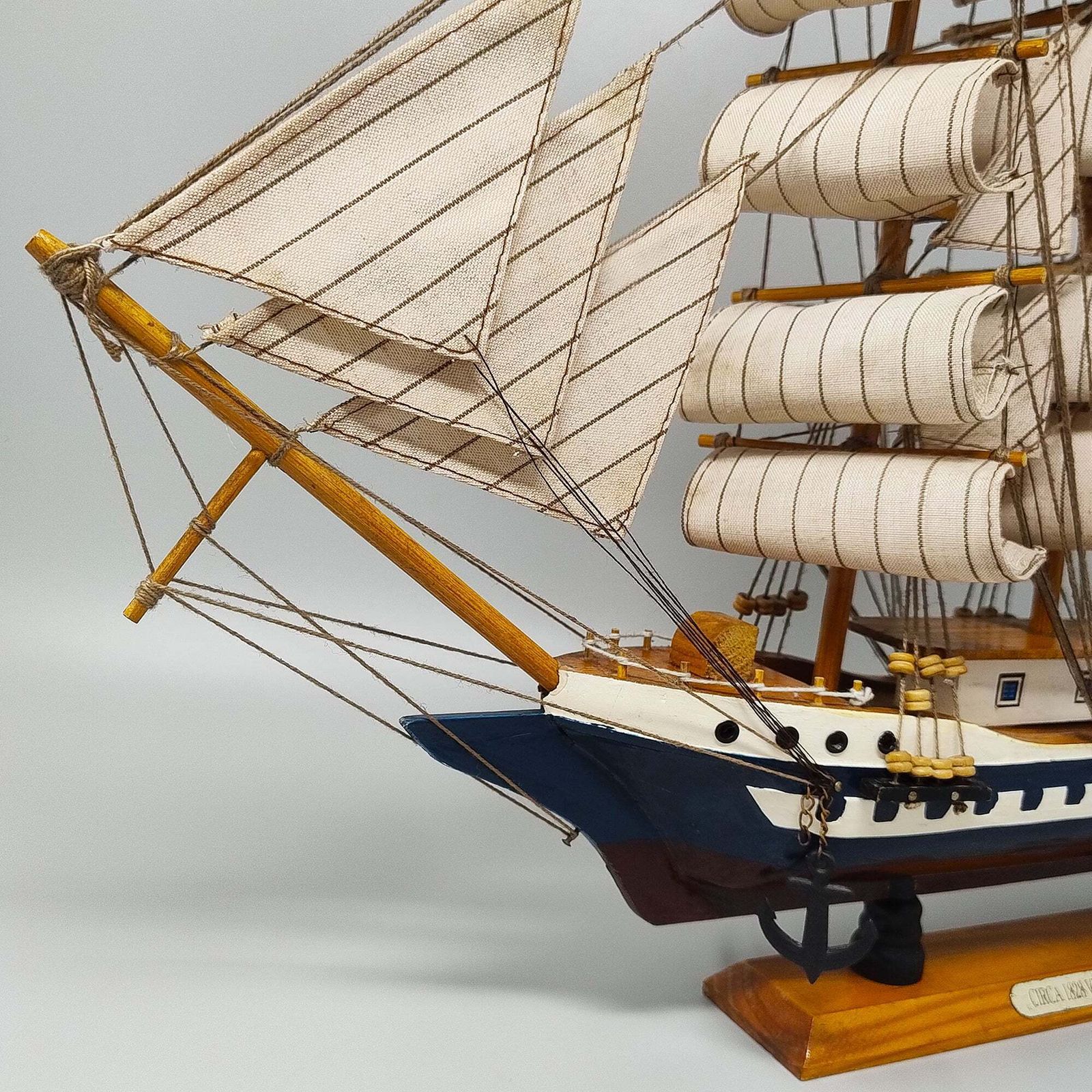 Jaren 1970 "Circa Victoria 1828" scheepsmodel. Made In England photo buy