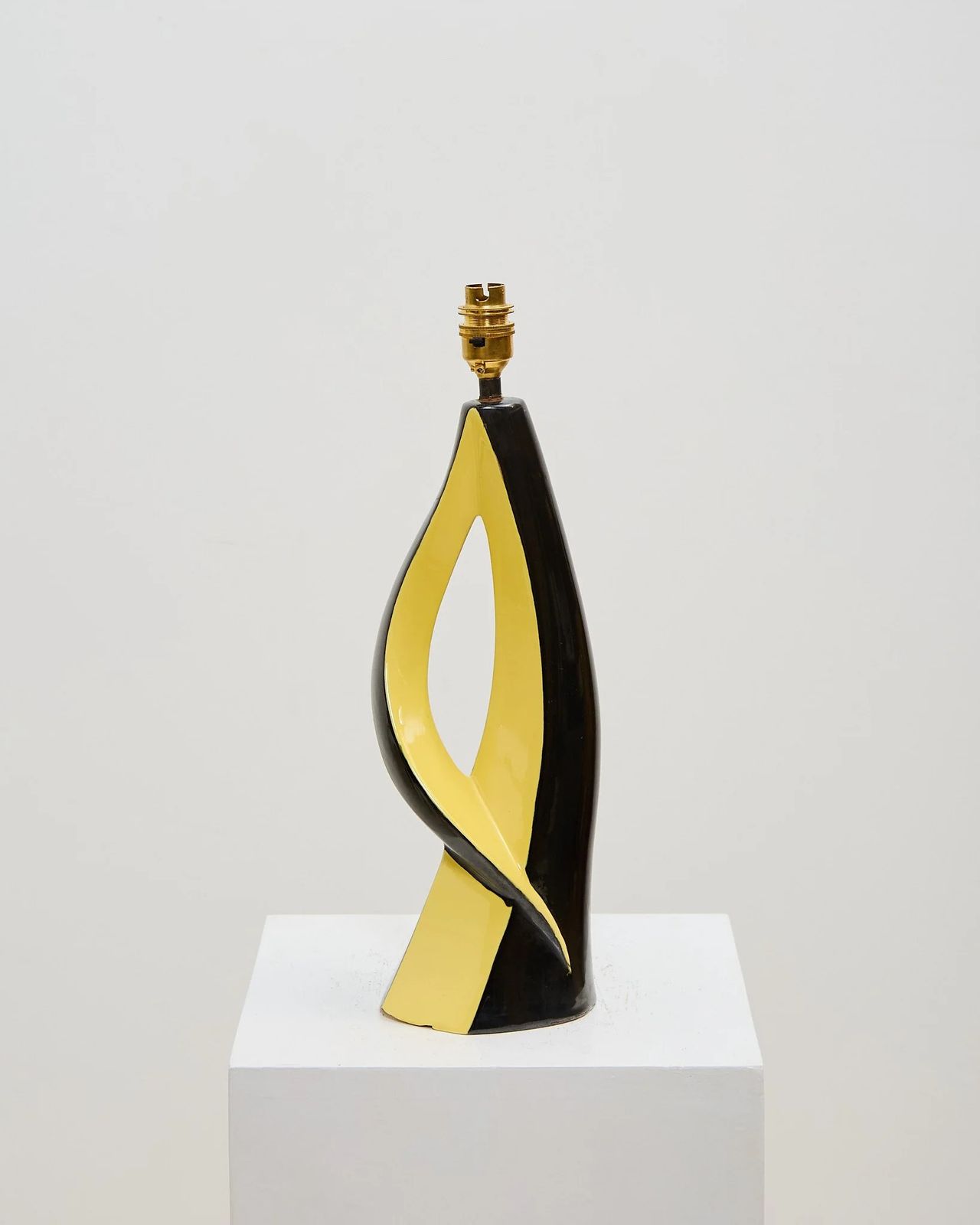 Elchinger Two Tone Lamp photo vinterior