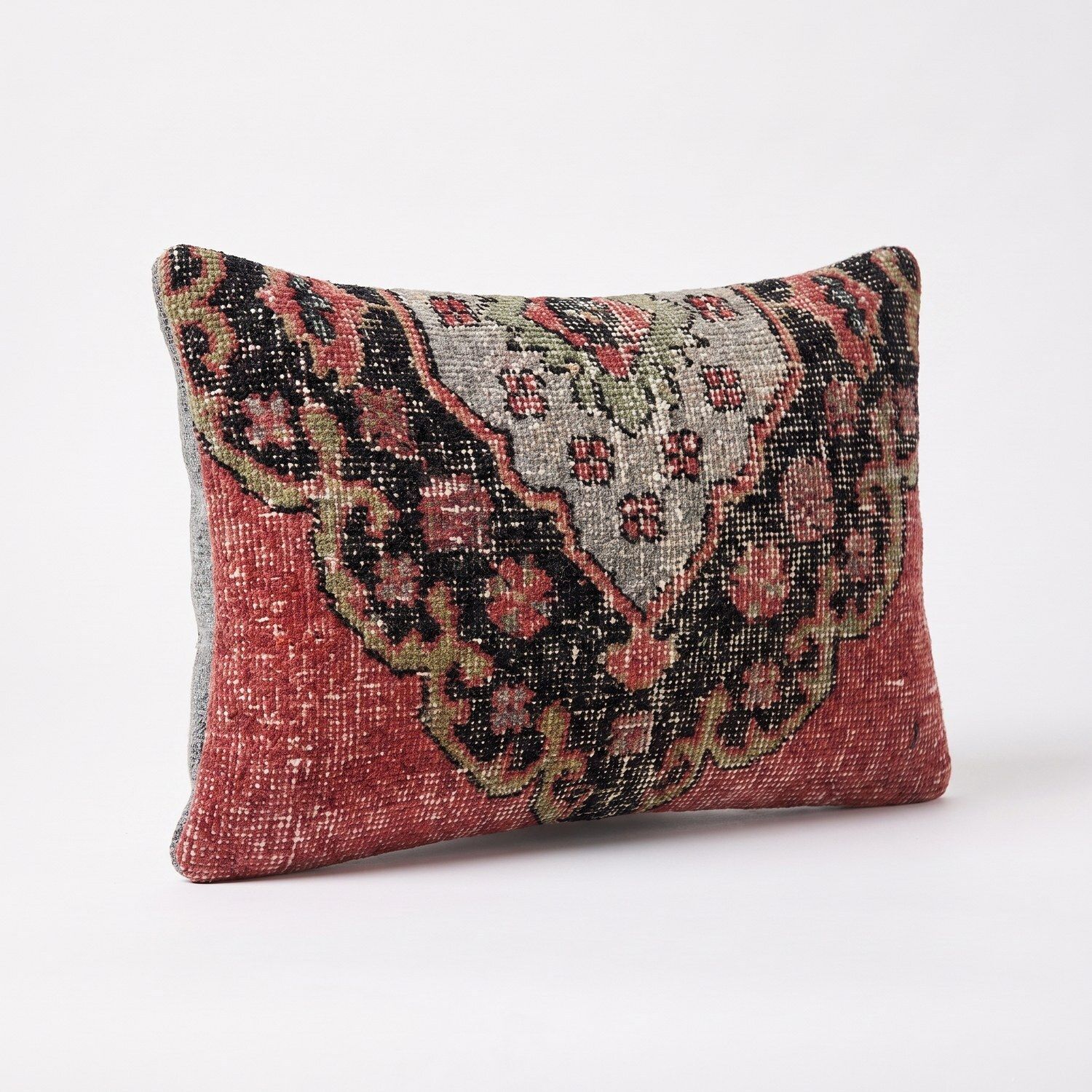 Bohemian Rug Lumbar Pillow Cover 30 x 49 cm photo furniture
