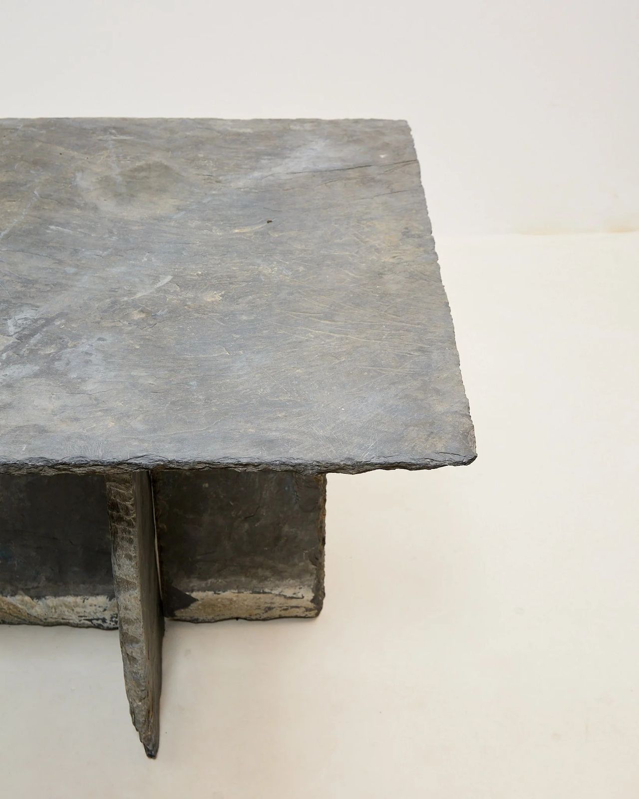 Riven Slate tafel, jaren 1930 photo for sale