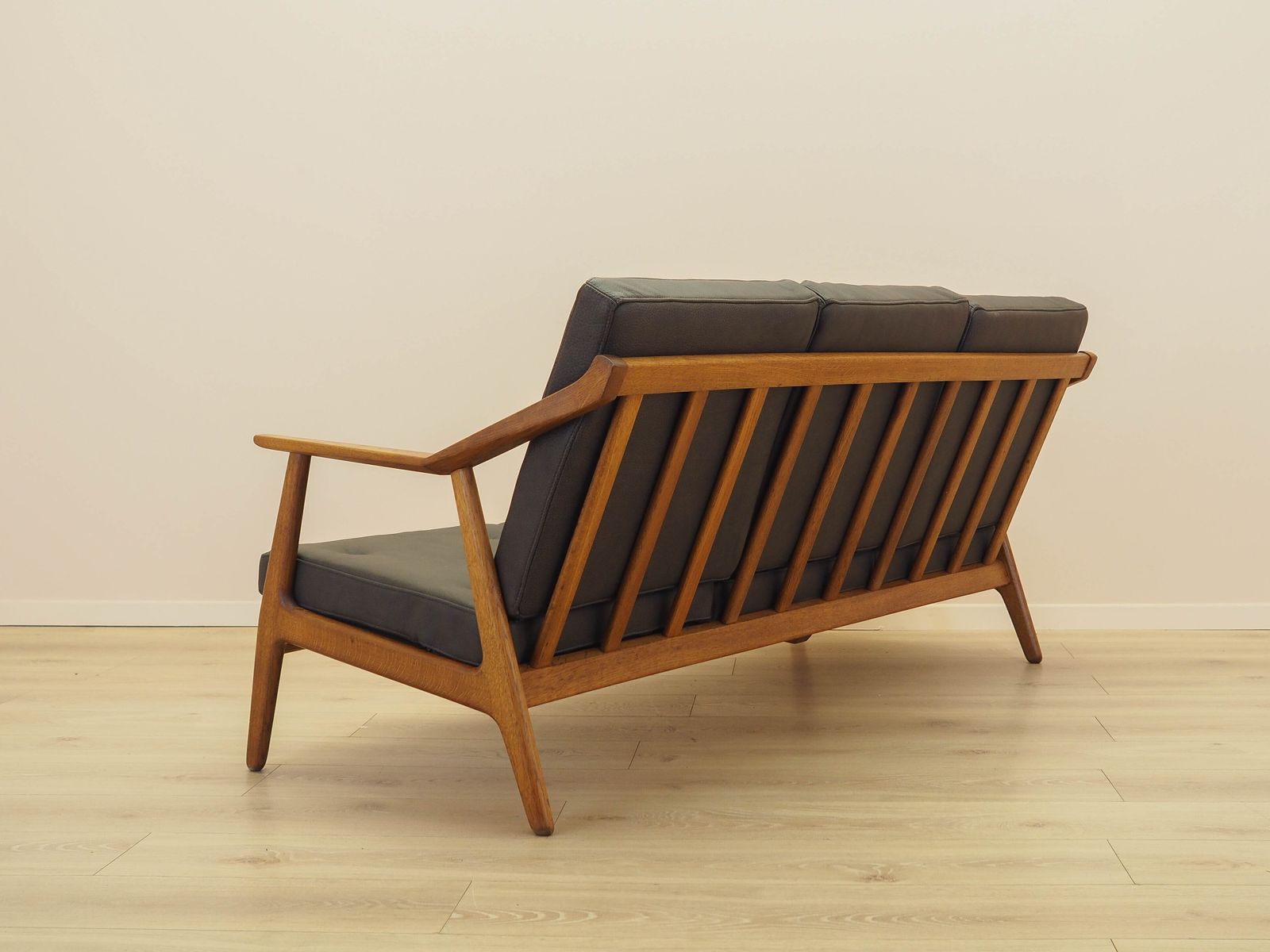 Brockmann Petersen Eikenhouten Bank voor Randers Møbelfabrik, Leren Bekleding, Denemarken, jaren 1970. photo 2428.0