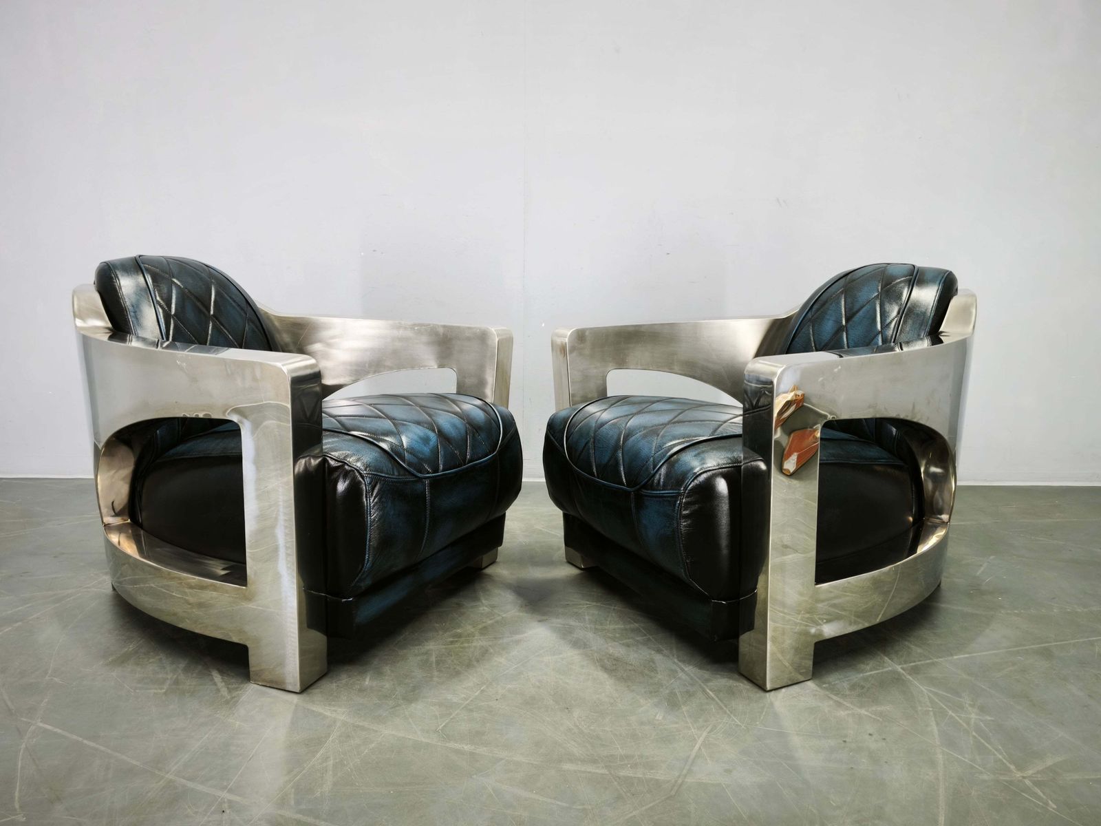 Paar Timothy Oulton Aviator fauteuils in leer en staal, jaren 1990 photo vinterior