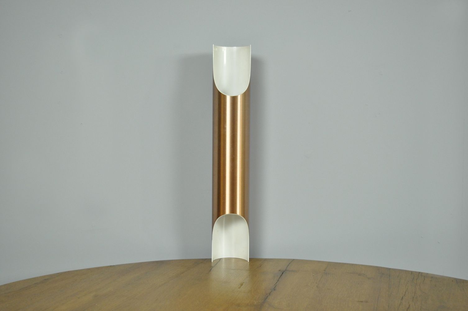 photo furniture Fuga Metal Wall Light van Maija Liisa Komulainen voor Raak, Finland 1964