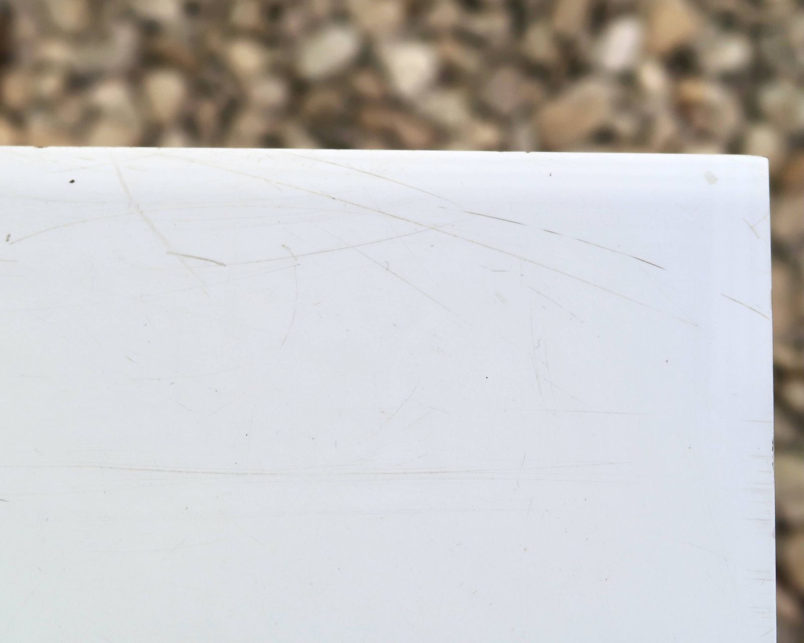 Table basse volante blanche par Pierre Guariche pour Steiner, années 1950. photo buy