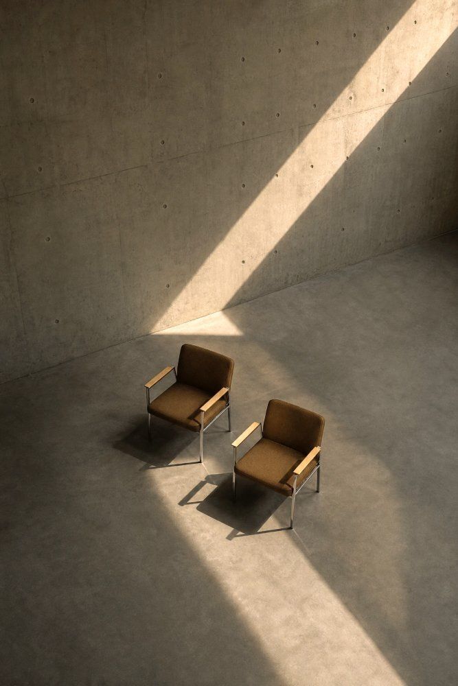 Mid-Century Modern Duitse Bruine Vergaderstoel Van Drabert, jaren 1970 photo for sale