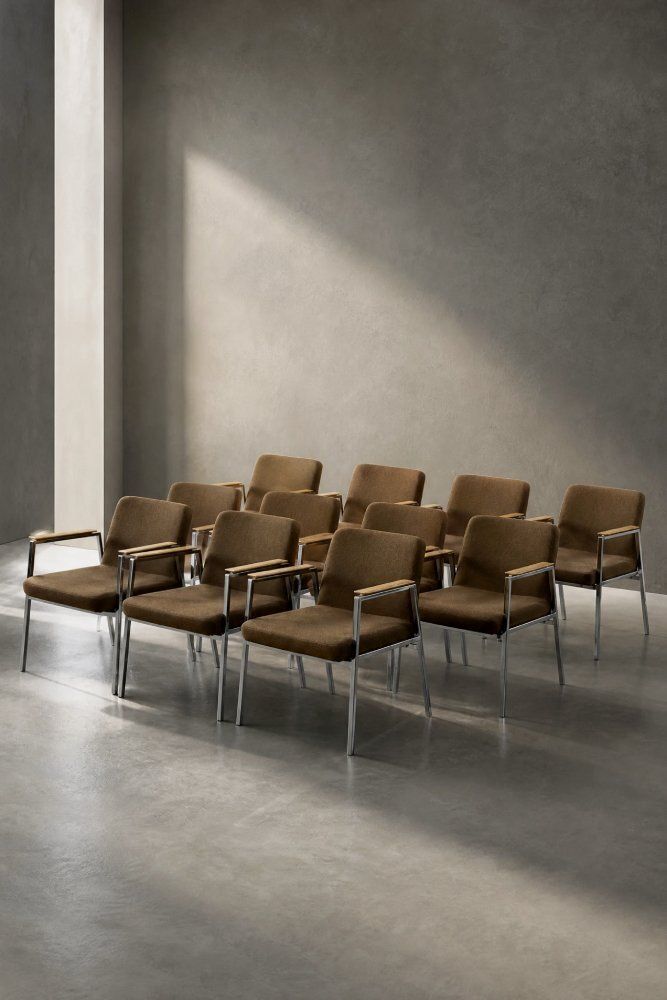 Mid-Century Modern Duitse Bruine Vergaderstoel Van Drabert, jaren 1970 photo buy