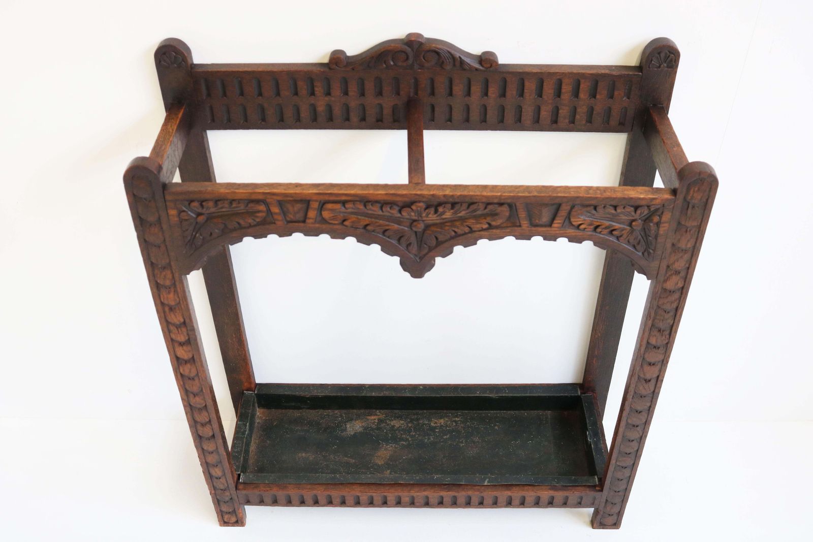 photo furniture Antiek Frans Renaissance Revival paraplubak, 19e eeuw