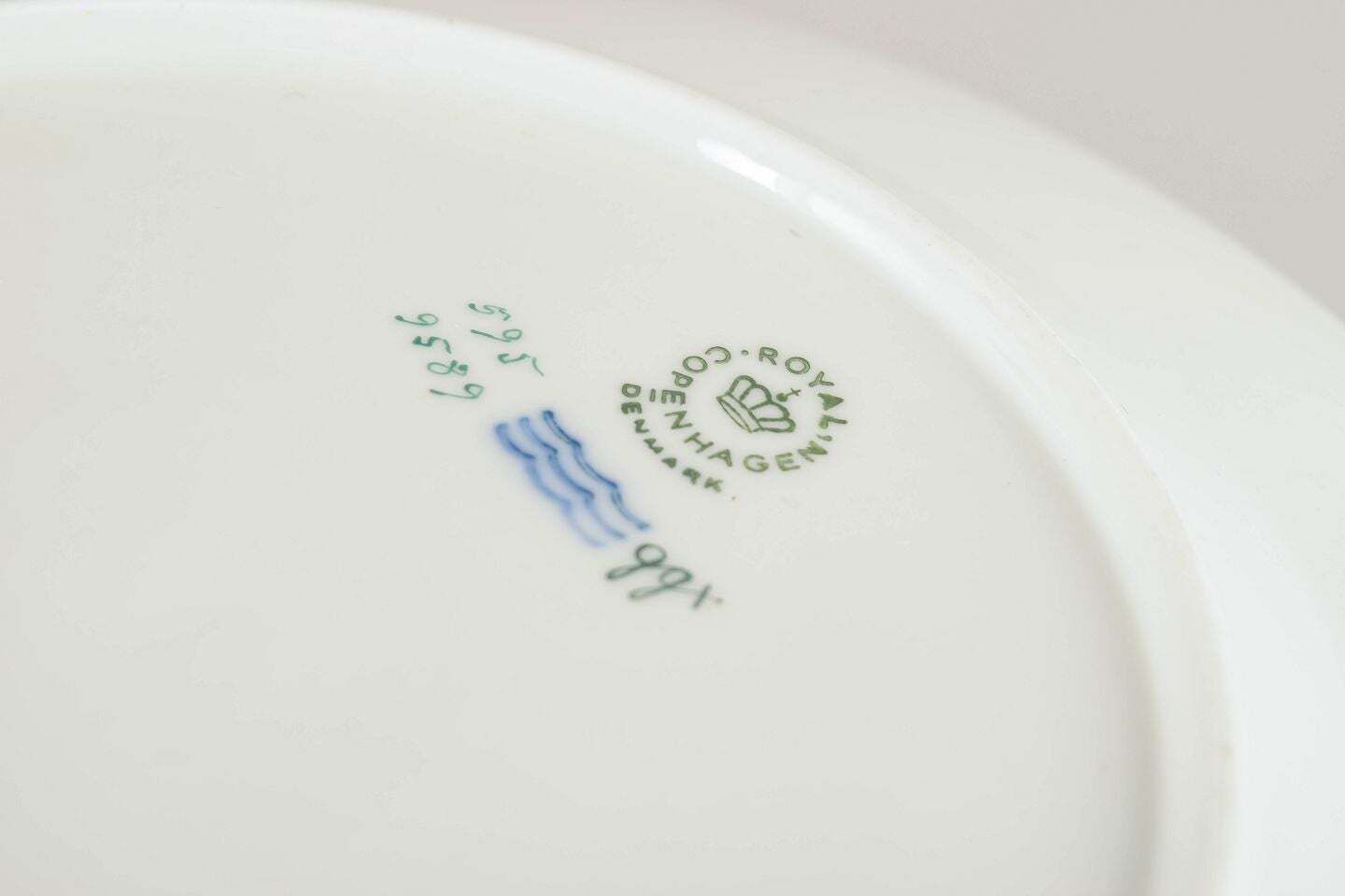 Royal Copenhagen Golden Basket. Set Of 6 Lunch Plates In Porcelain. photo Home Decor
