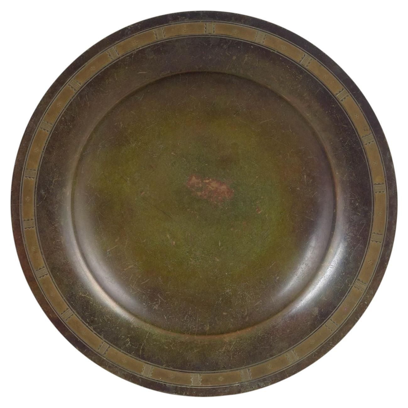Grande coupe ronde Art déco Just Andersen en bronze allié, vers 1940.