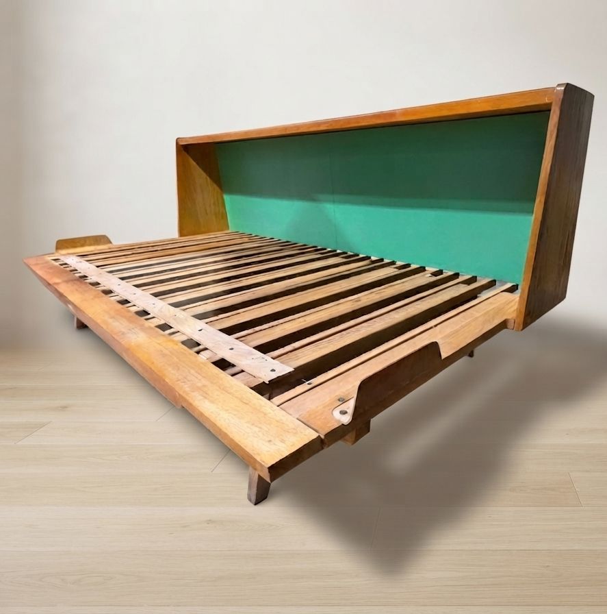 731.0 Mid-Century Houten Opvouwbaar Slaapbankframe, Uitschuifbaar Dagslaapbank, Tsjecho-Slowakije, 190 × 151 × 77 cm photo
